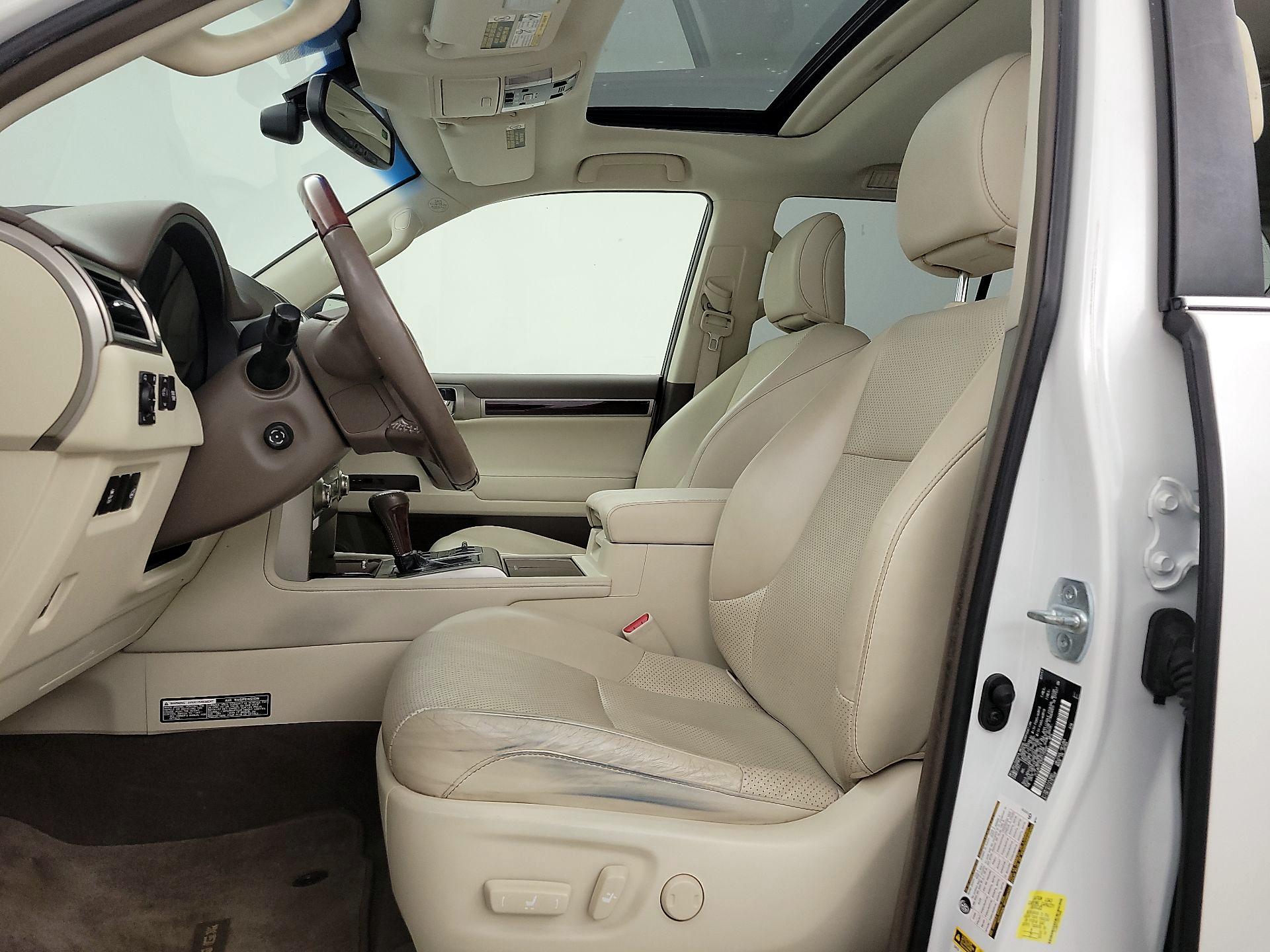 Thumbnail: 2017 Lexus GX - 11