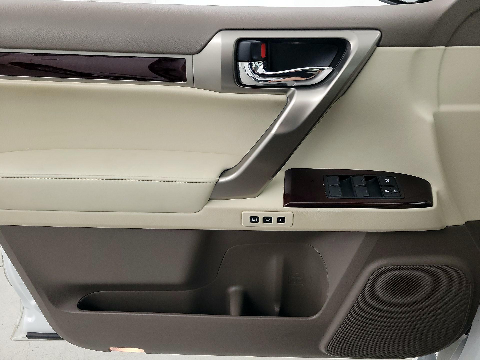 Thumbnail: 2017 Lexus GX - 12