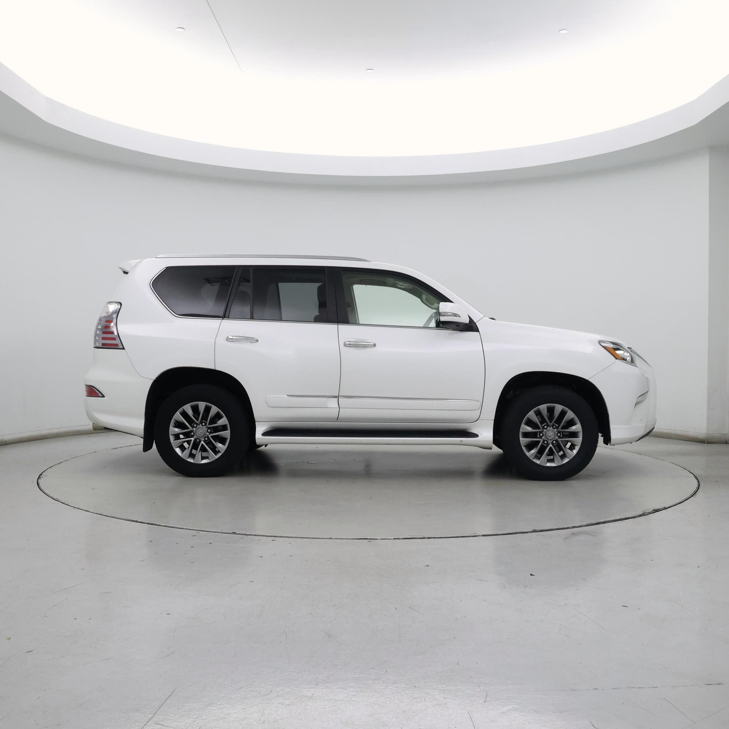 Thumbnail: 2017 Lexus GX - 7