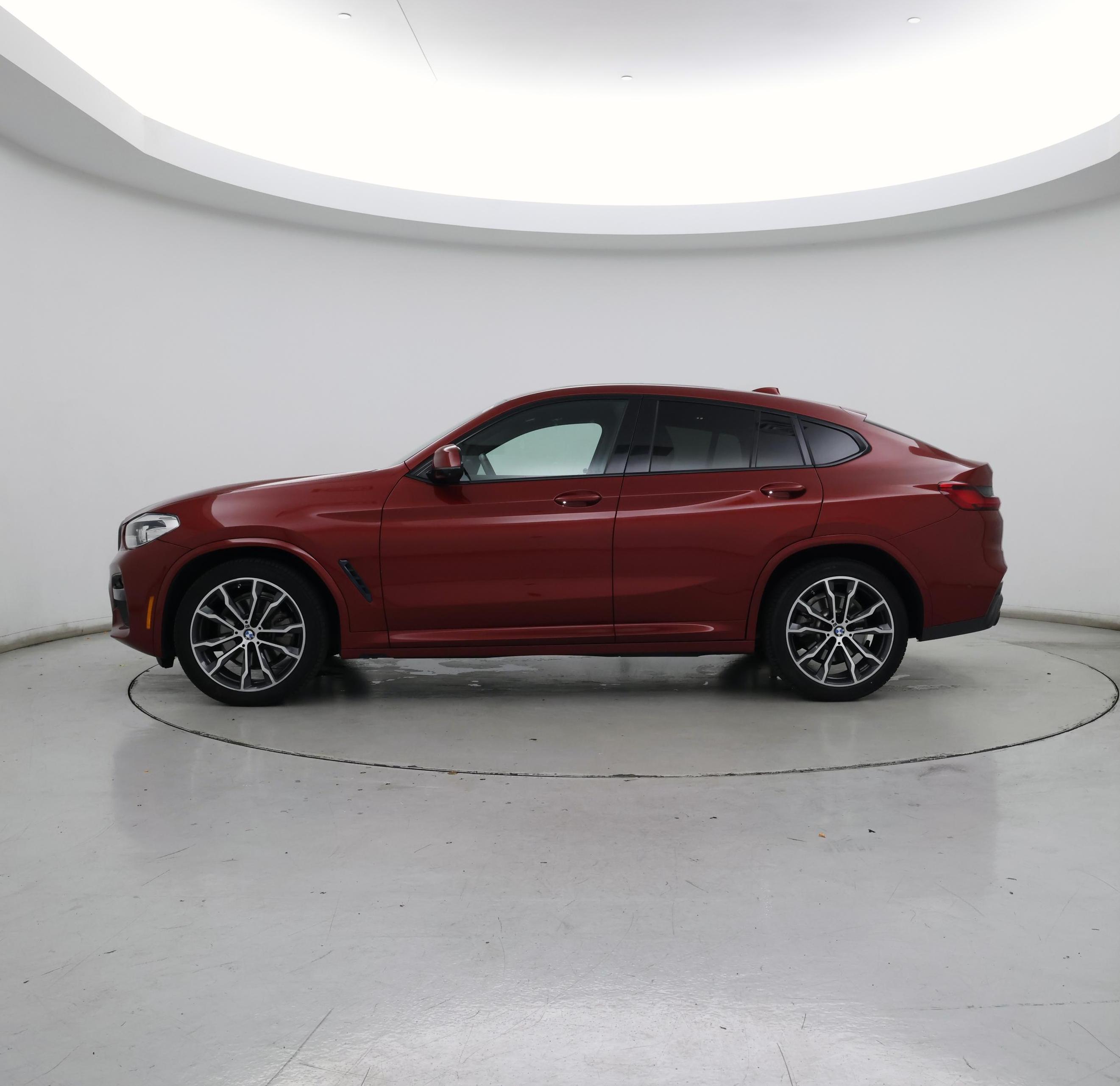 Thumbnail: 2021 BMW X4 - 3
