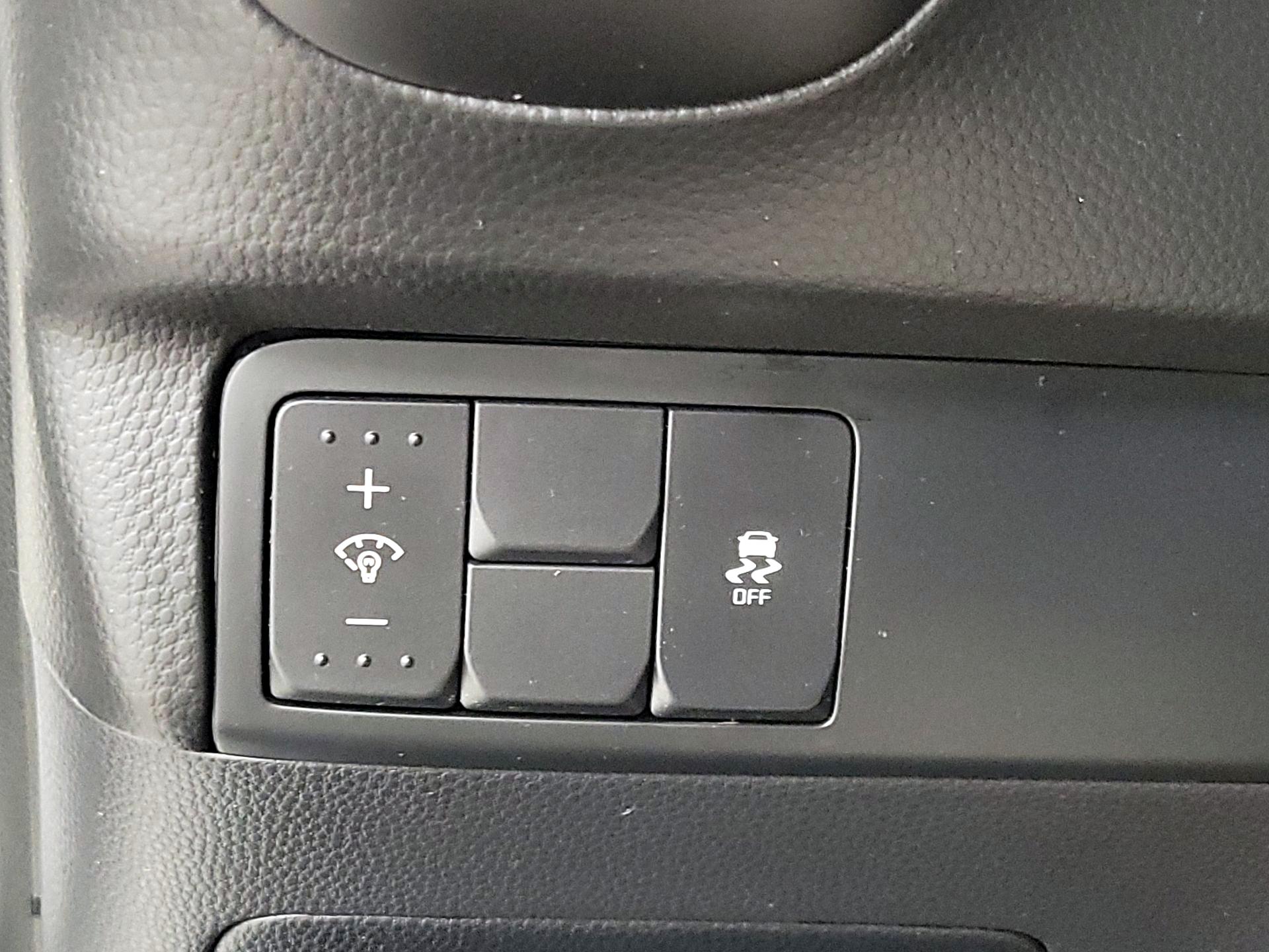 Thumbnail: 2019 Kia Soul - 13