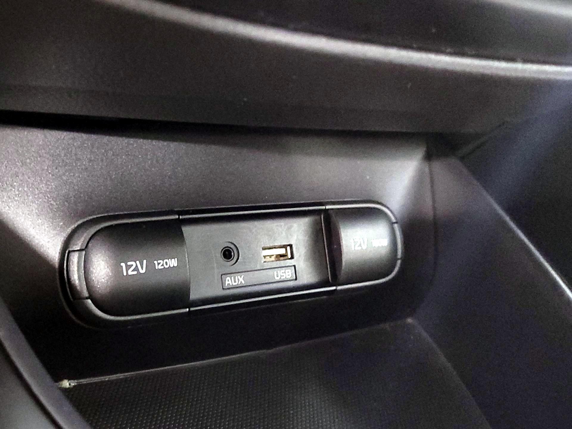 Thumbnail: 2019 Kia Soul - 19