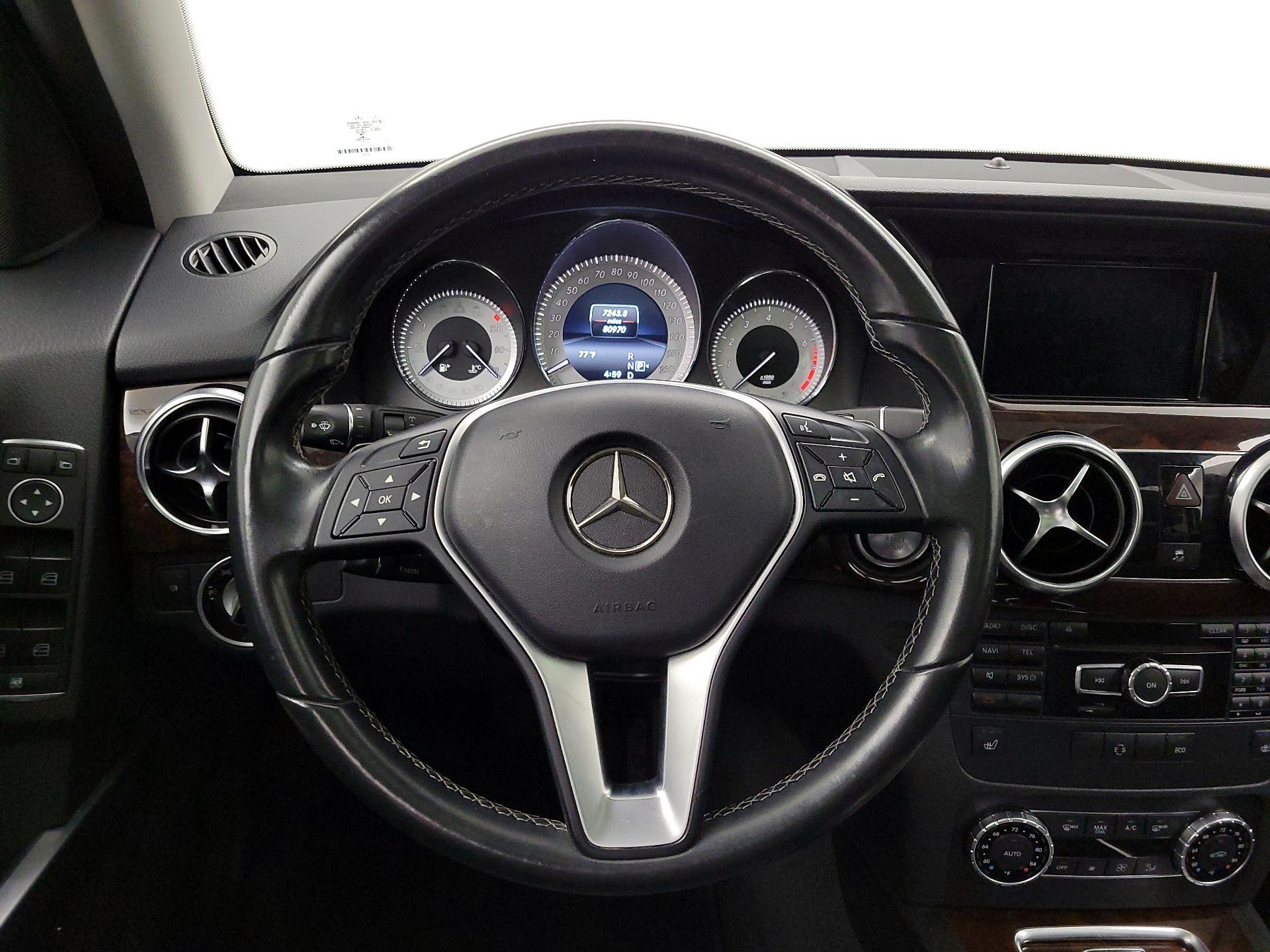Thumbnail: 2015 Mercedes-Benz GLK - 10