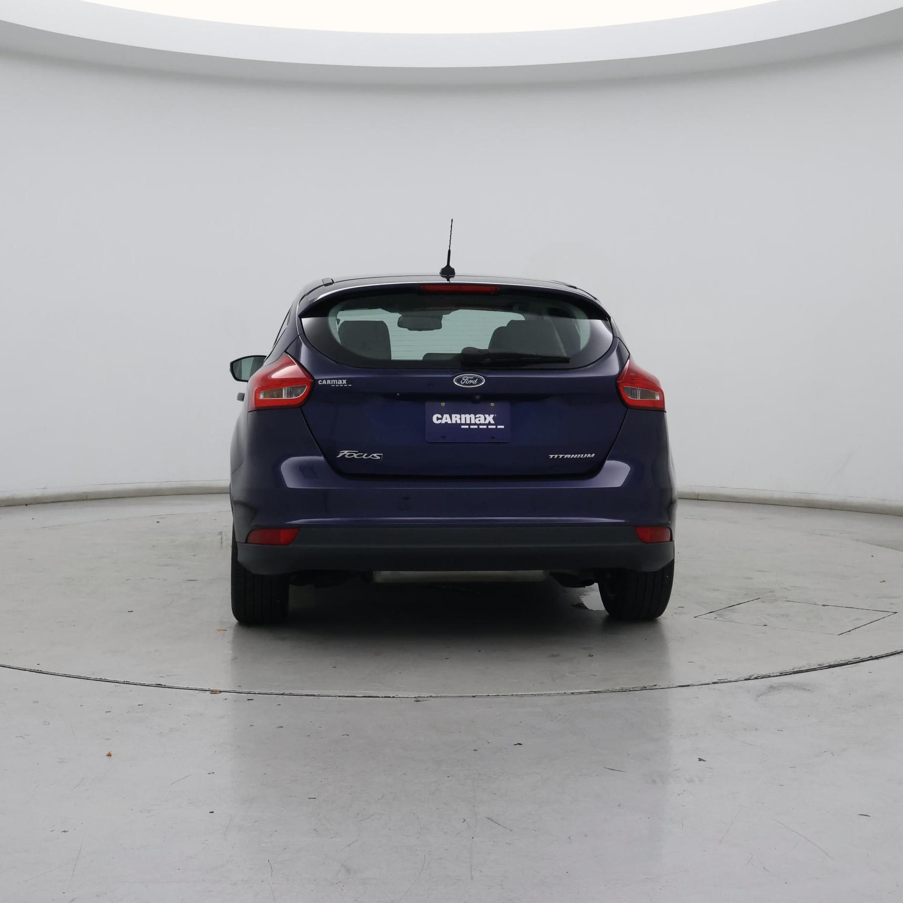 Thumbnail: 2017 Ford Focus - 6