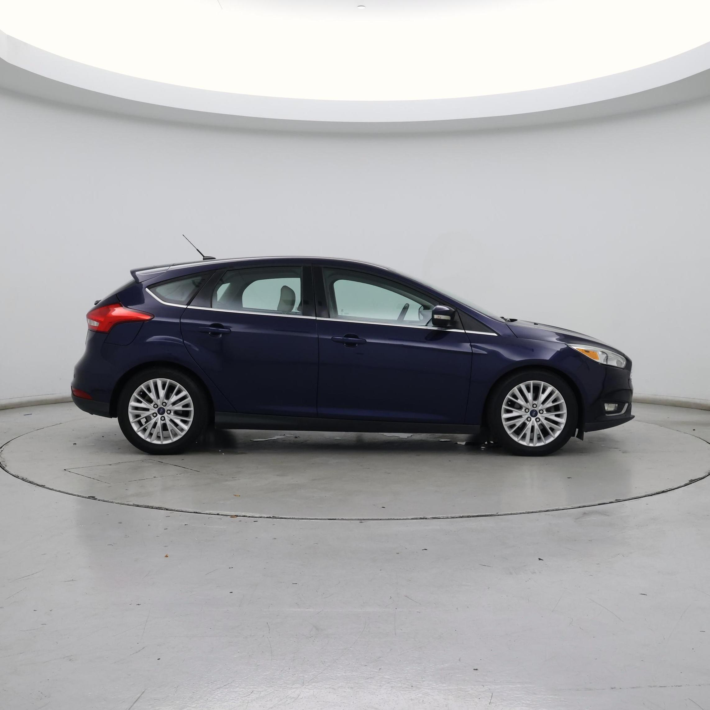 Thumbnail: 2017 Ford Focus - 7