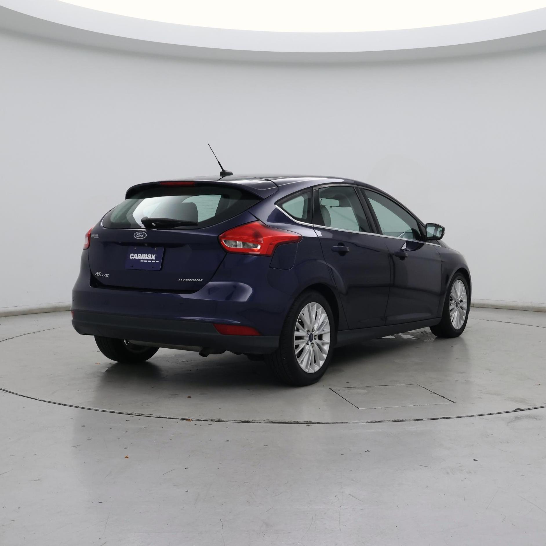 Thumbnail: 2017 Ford Focus - 8
