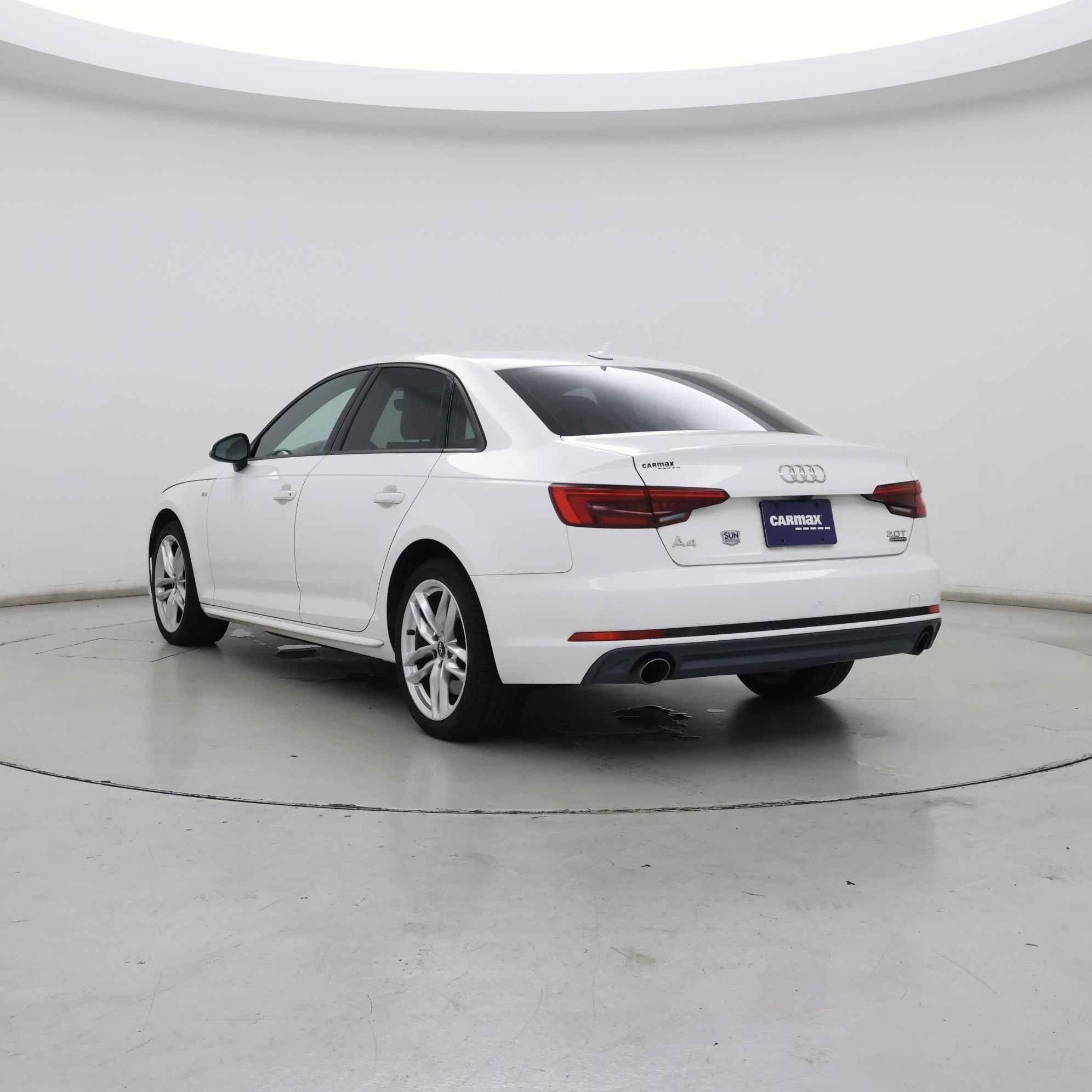 Thumbnail: 2017 Audi A4 - 2