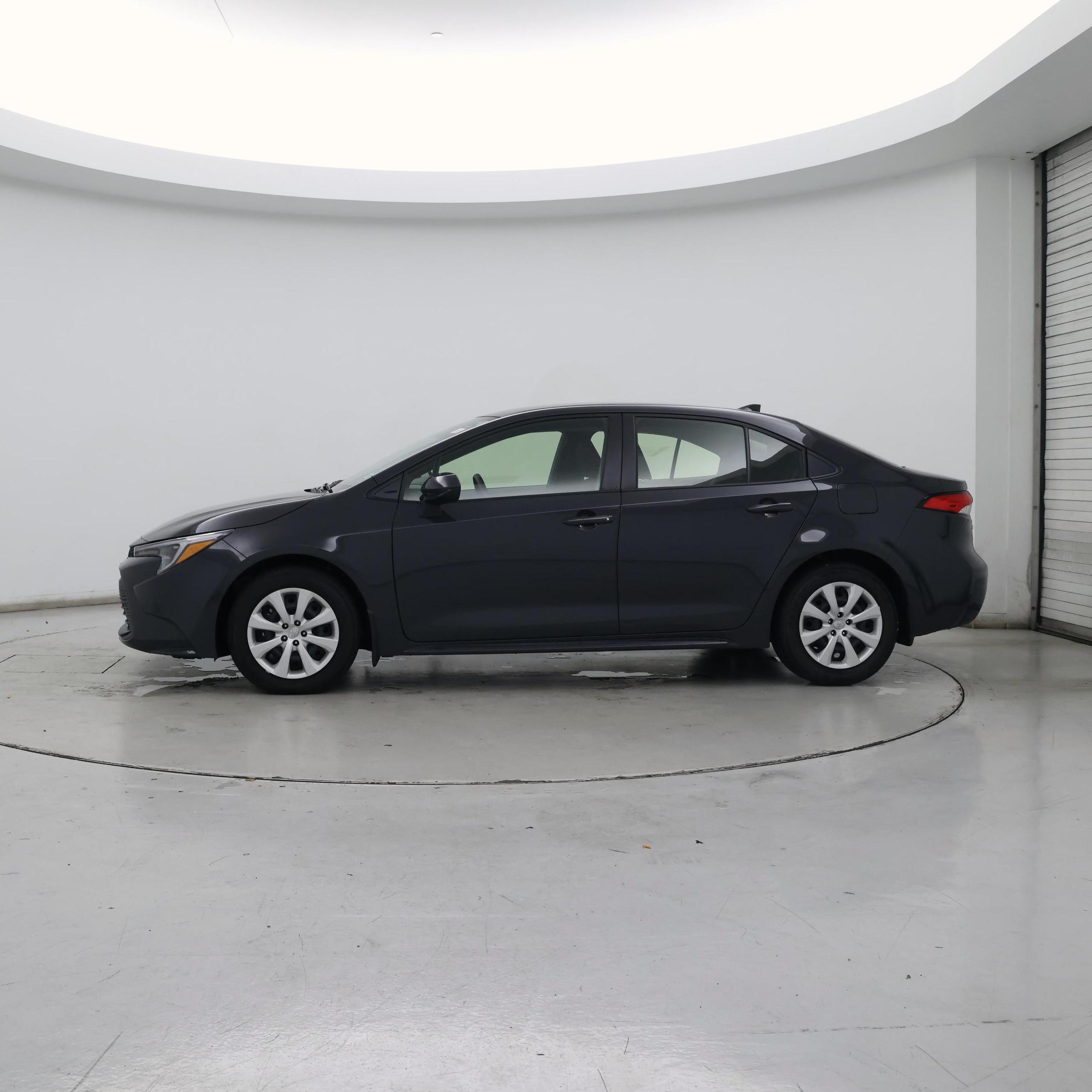 Thumbnail: 2025 Toyota Corolla - 3