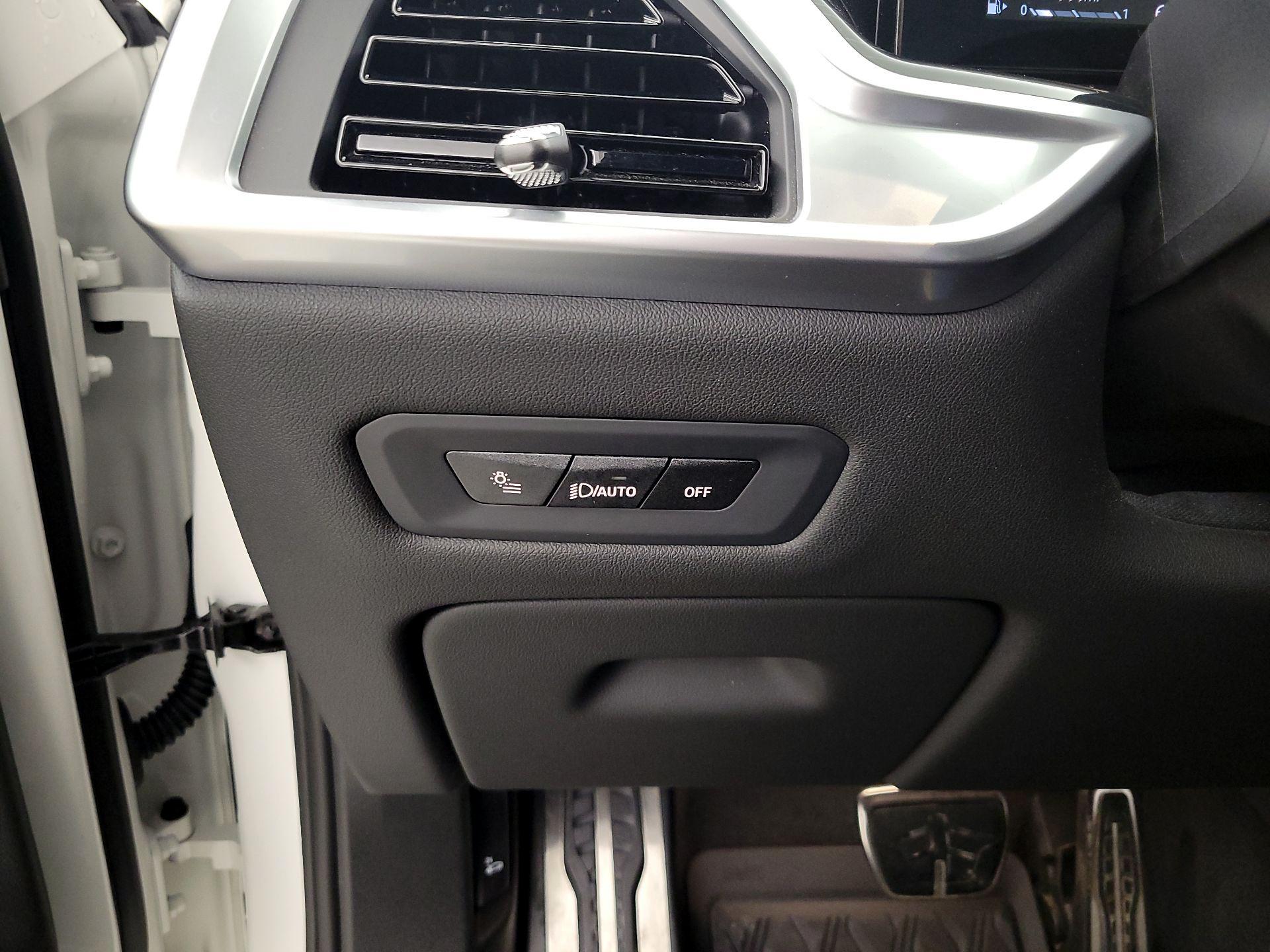 Thumbnail: 2024 BMW X5 - 13