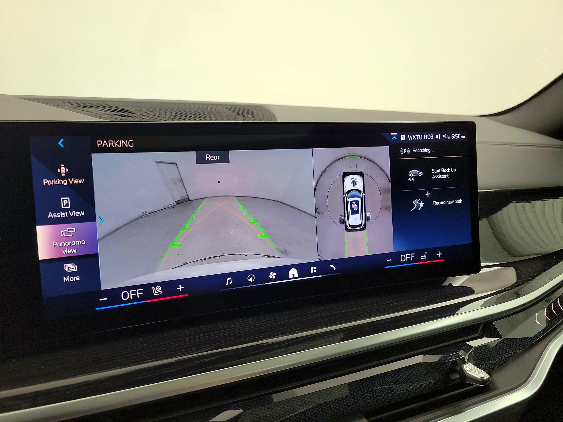 Thumbnail: 2024 BMW X5 - 15