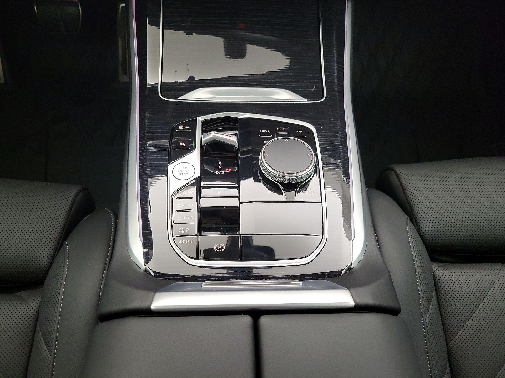 Thumbnail: 2024 BMW X5 - 18