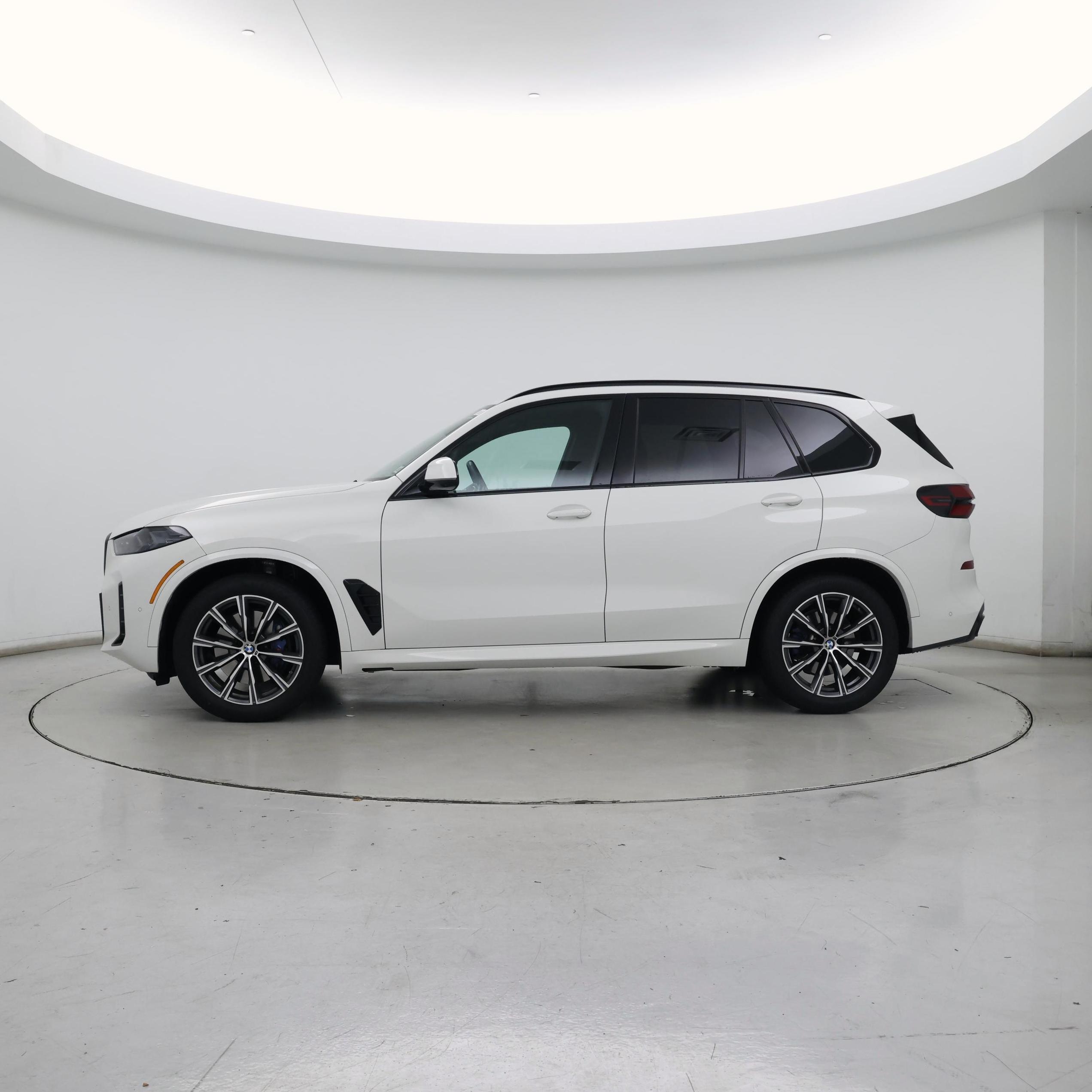 Thumbnail: 2024 BMW X5 - 3