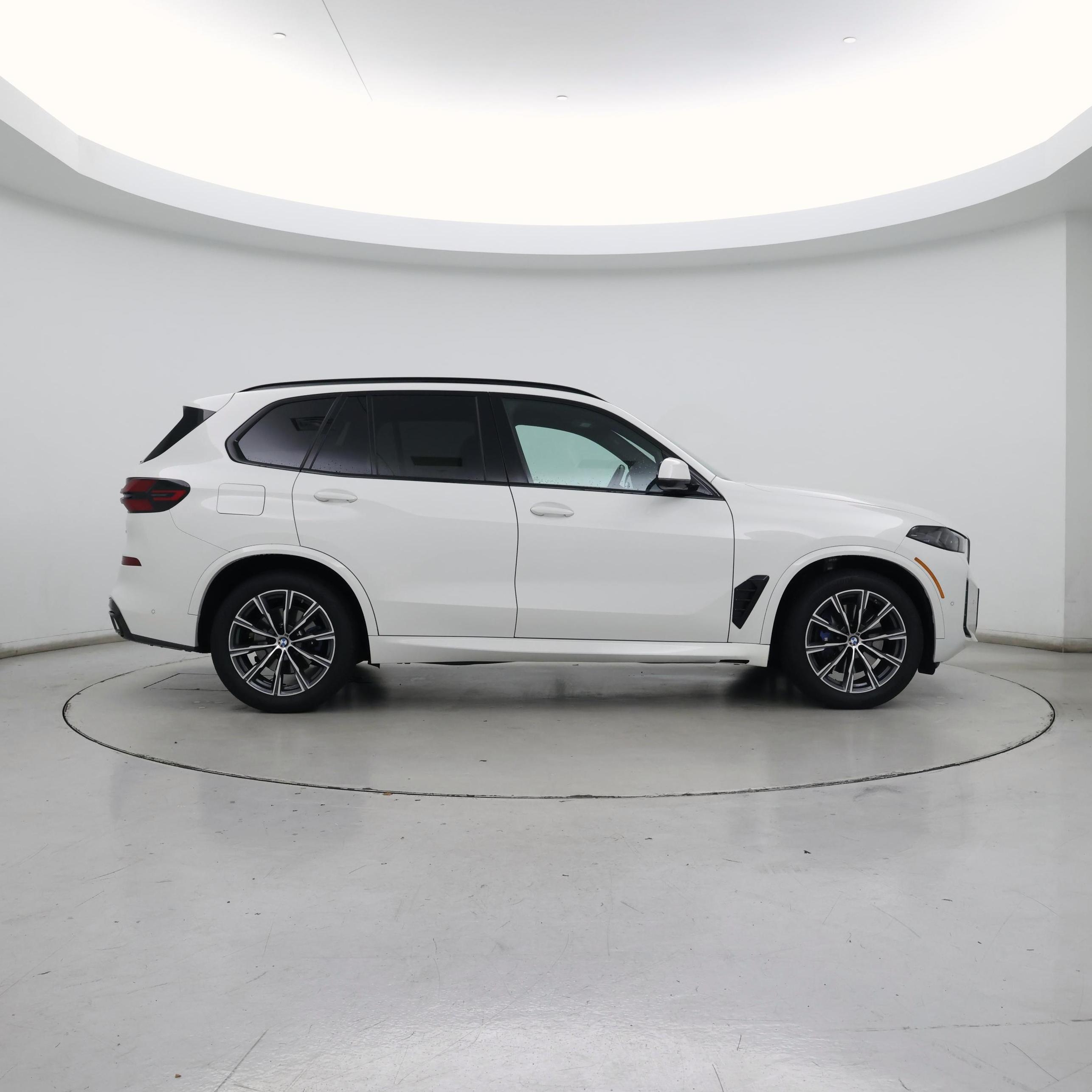 Thumbnail: 2024 BMW X5 - 7