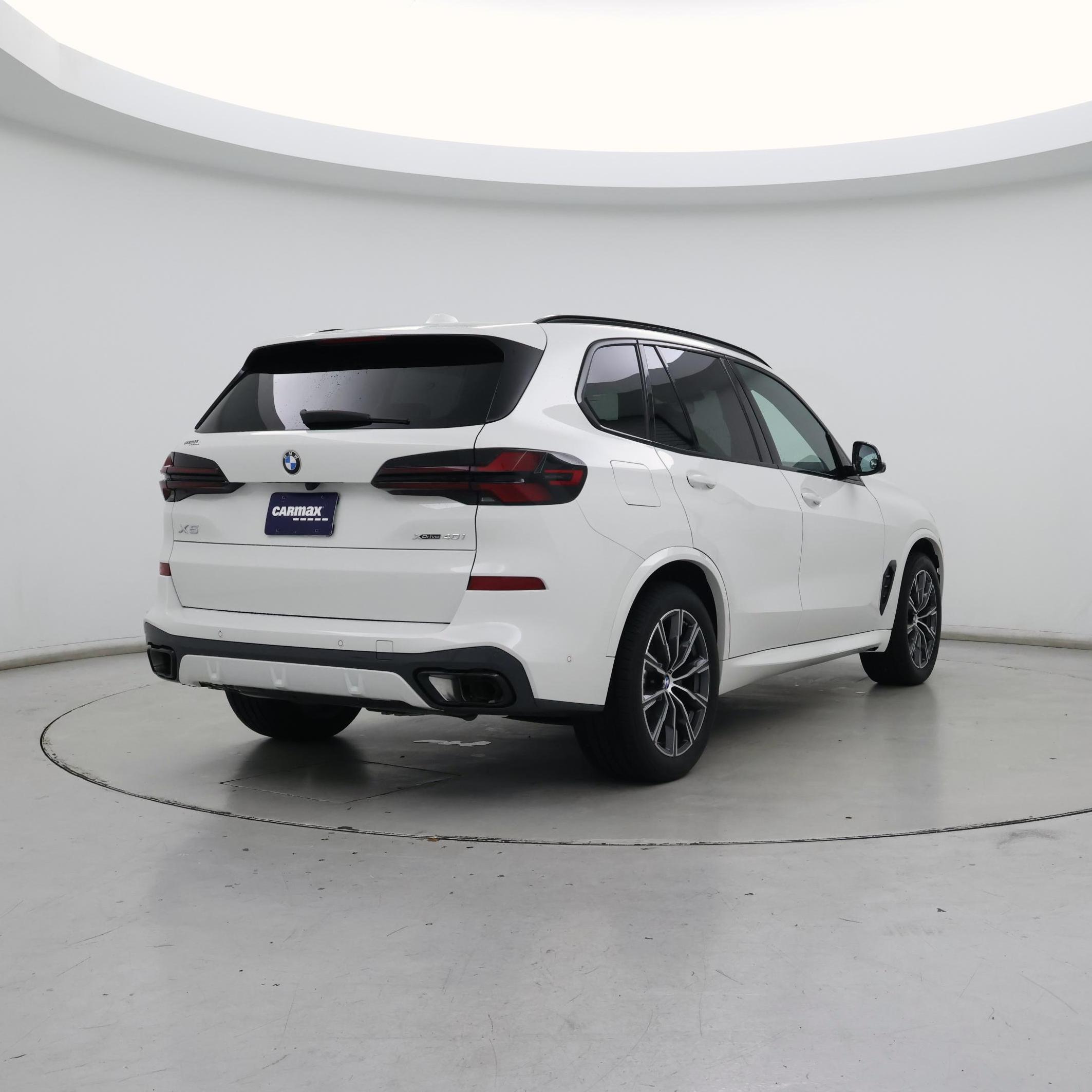 Thumbnail: 2024 BMW X5 - 8