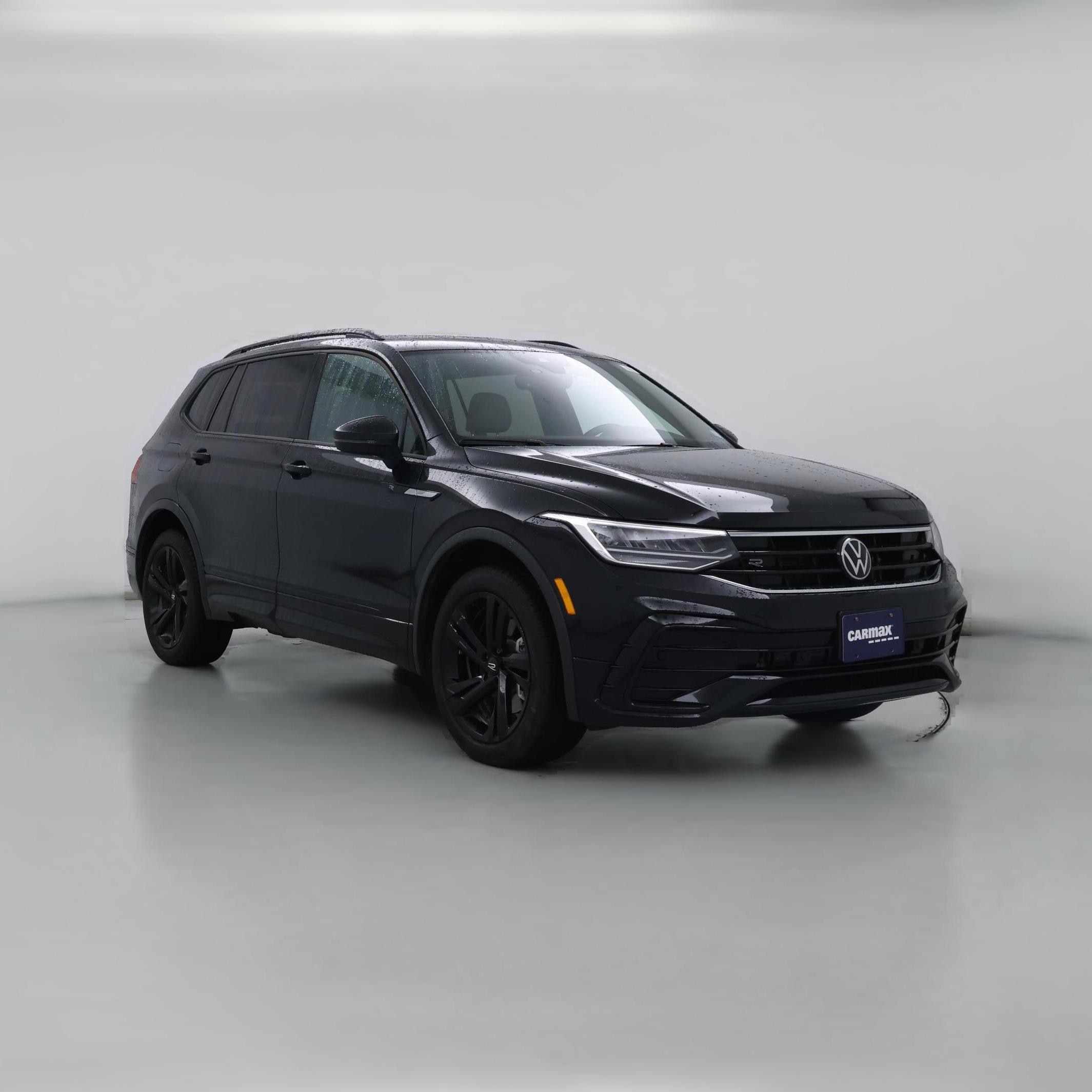 Thumbnail: 2023 Volkswagen Tiguan - 1