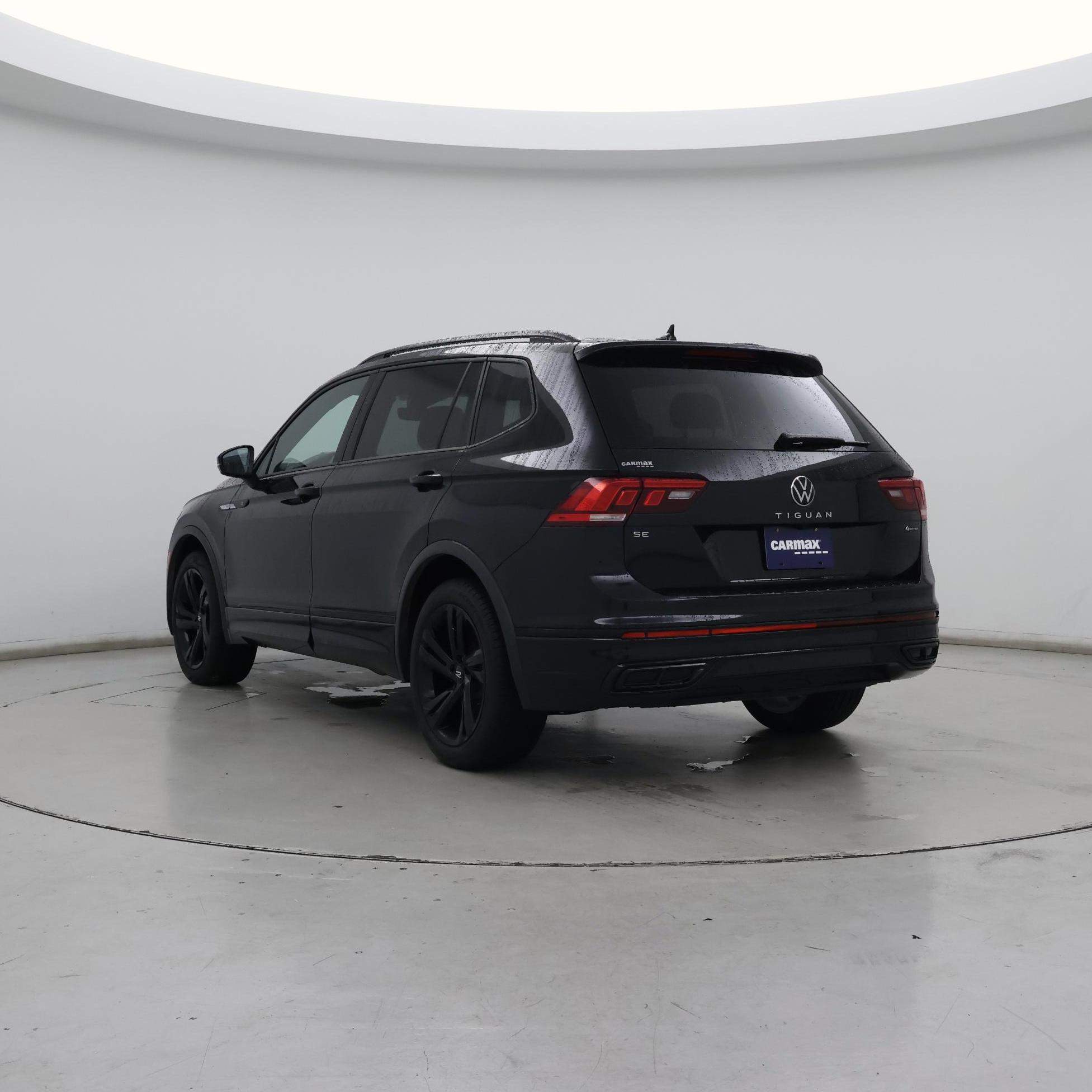 Thumbnail: 2023 Volkswagen Tiguan - 2