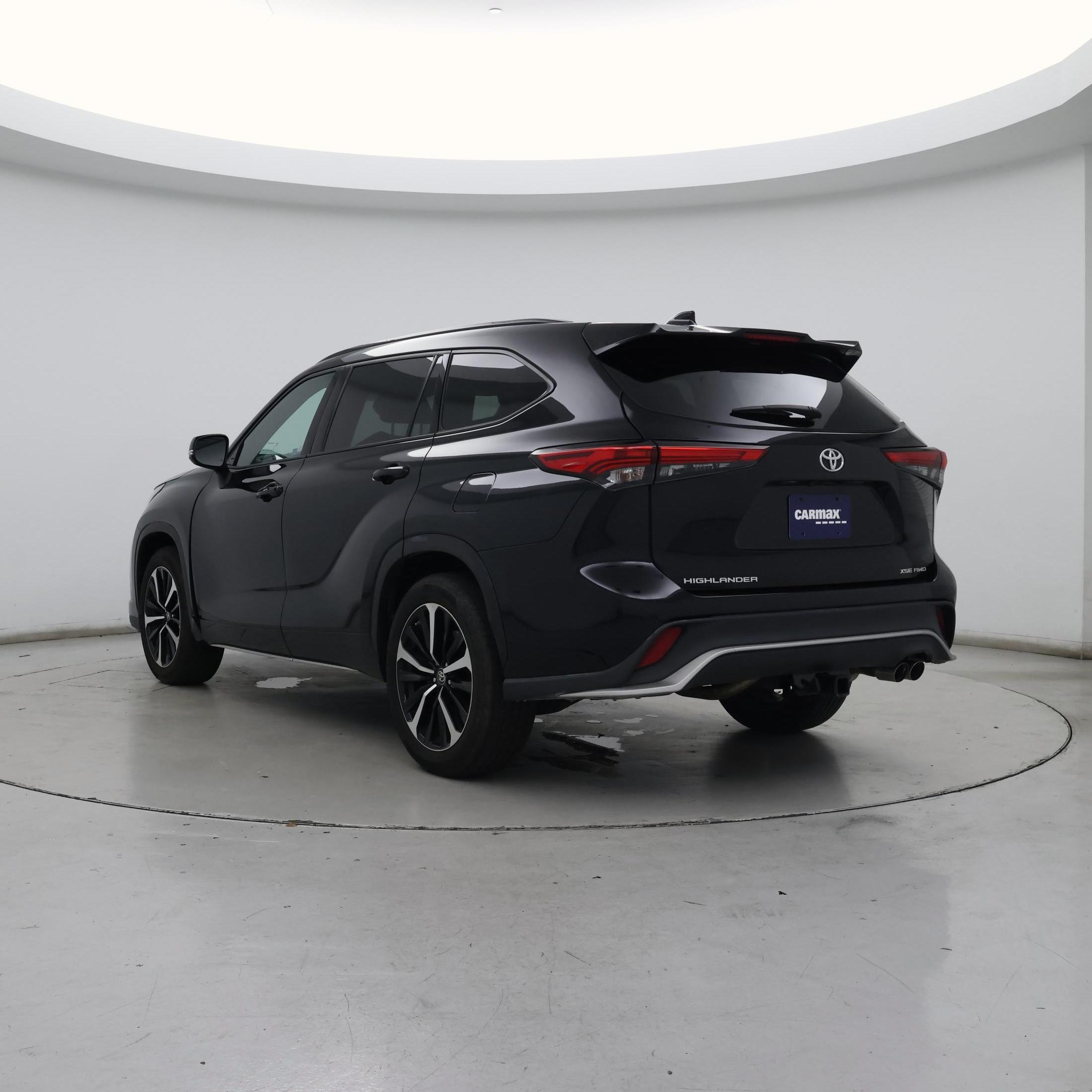 Thumbnail: 2021 Toyota Highlander - 2