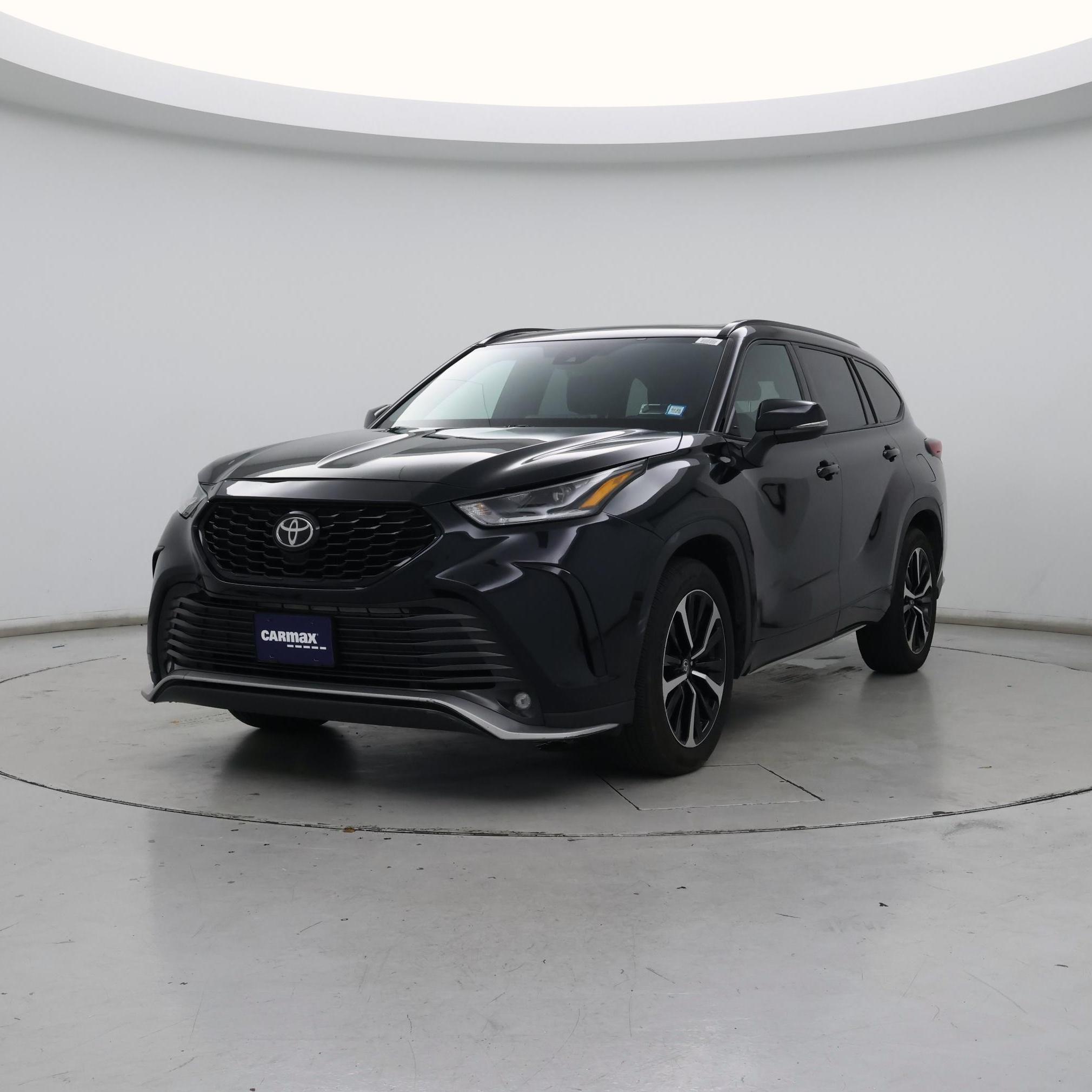 Thumbnail: 2021 Toyota Highlander - 4