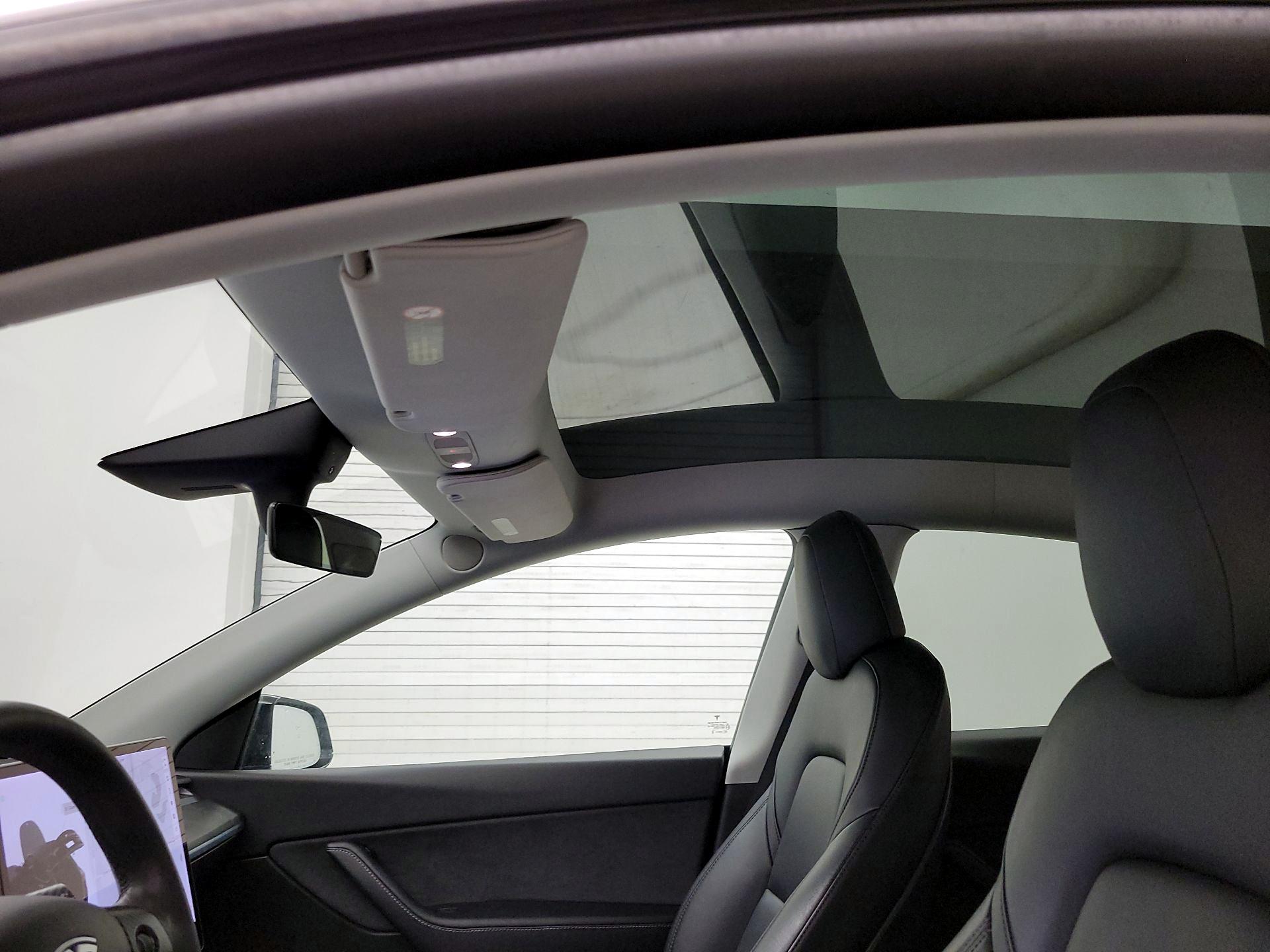 Thumbnail: 2022 Tesla Model Y - 18