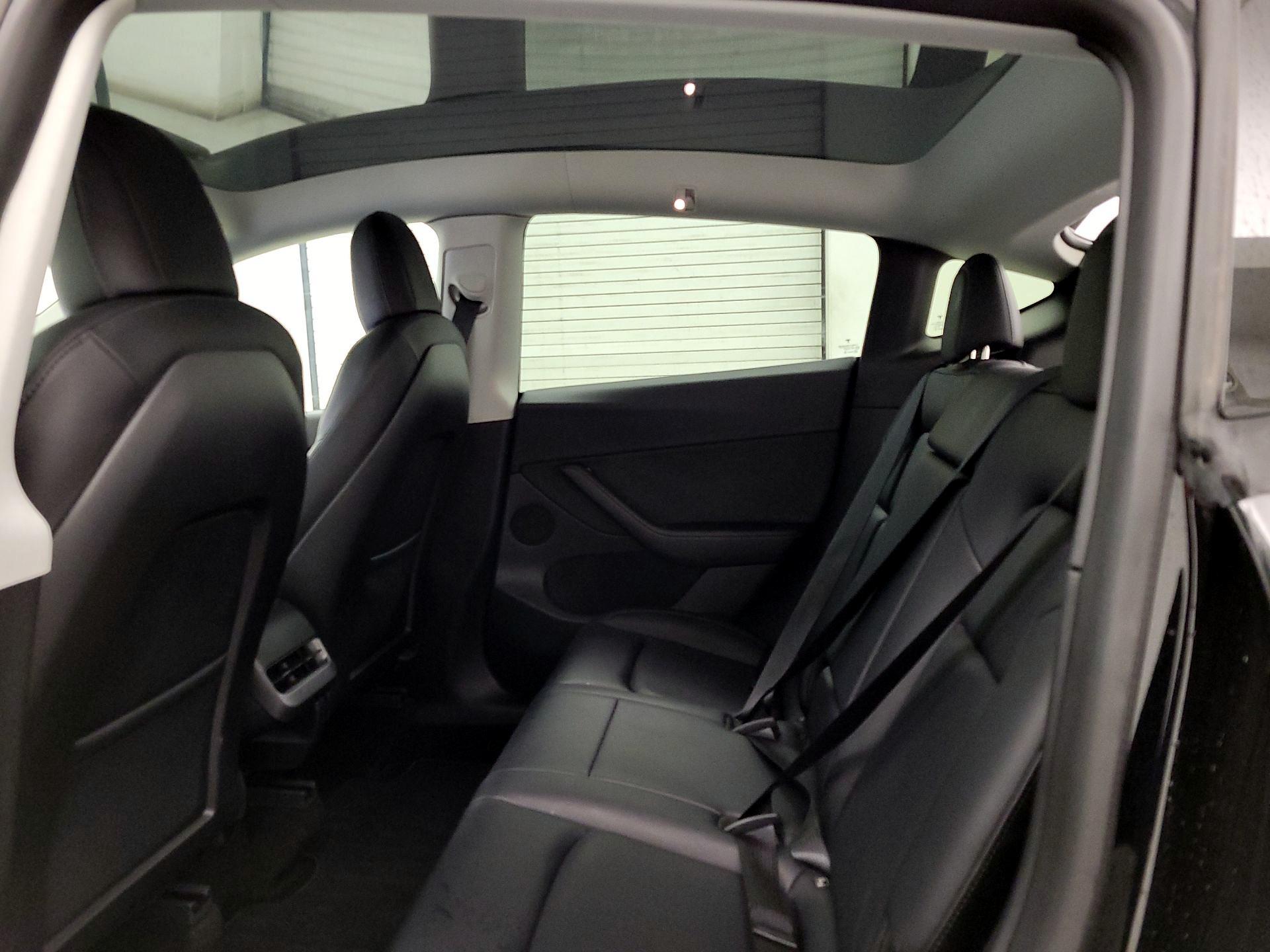 Thumbnail: 2022 Tesla Model Y - 19