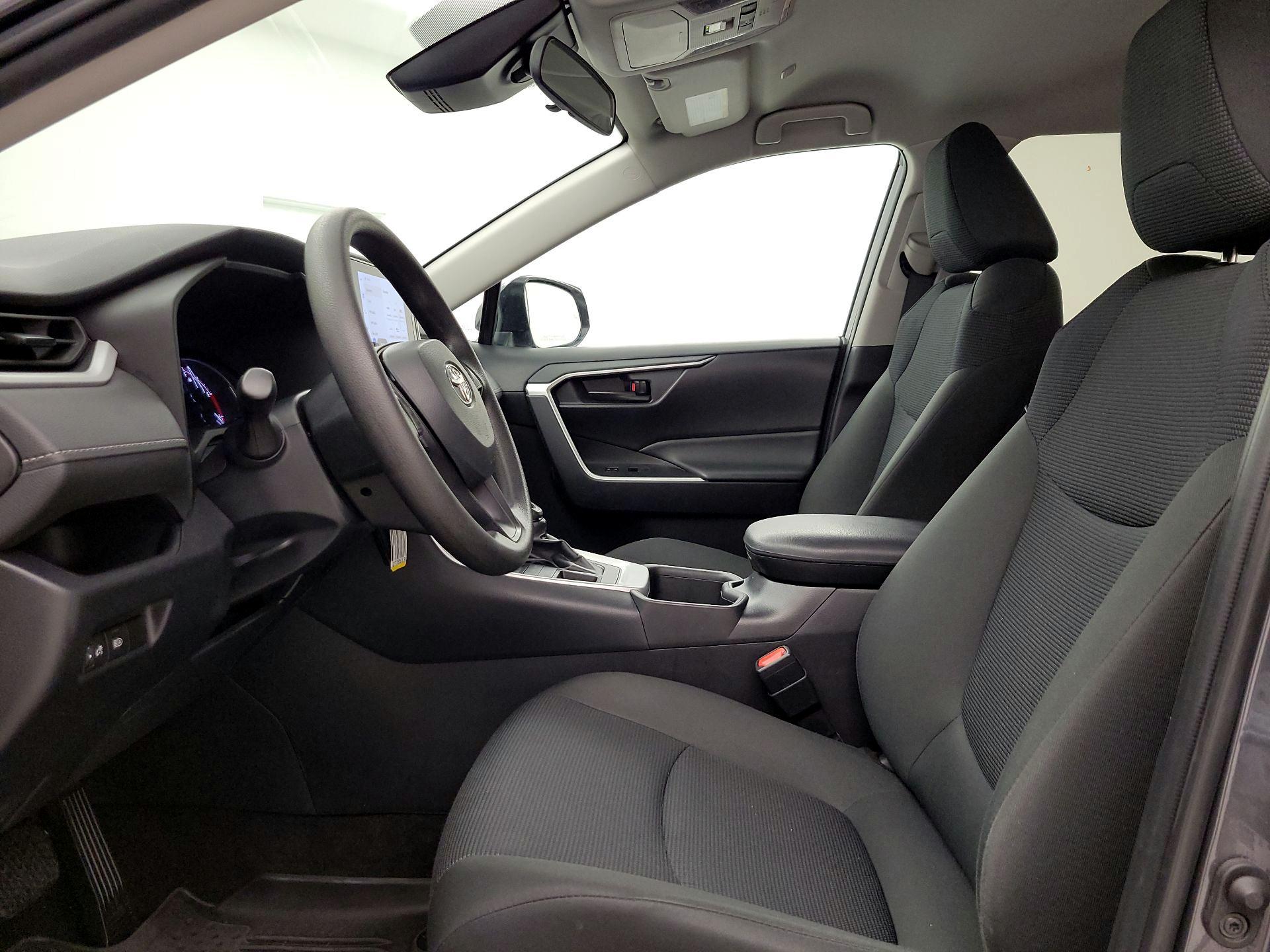 Thumbnail: 2024 Toyota RAV4 - 11