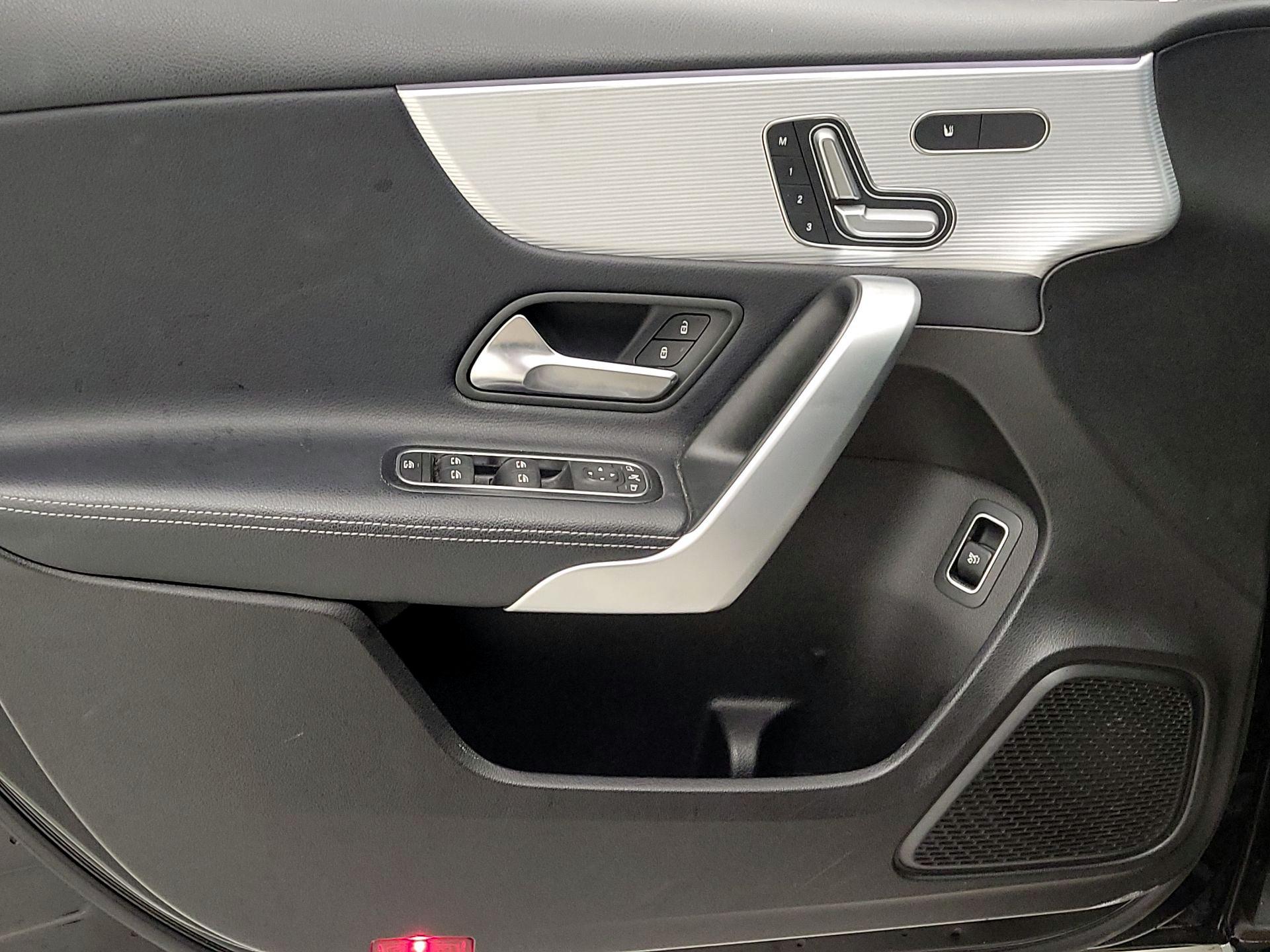 Thumbnail: 2019 Mercedes-Benz A-Class - 12