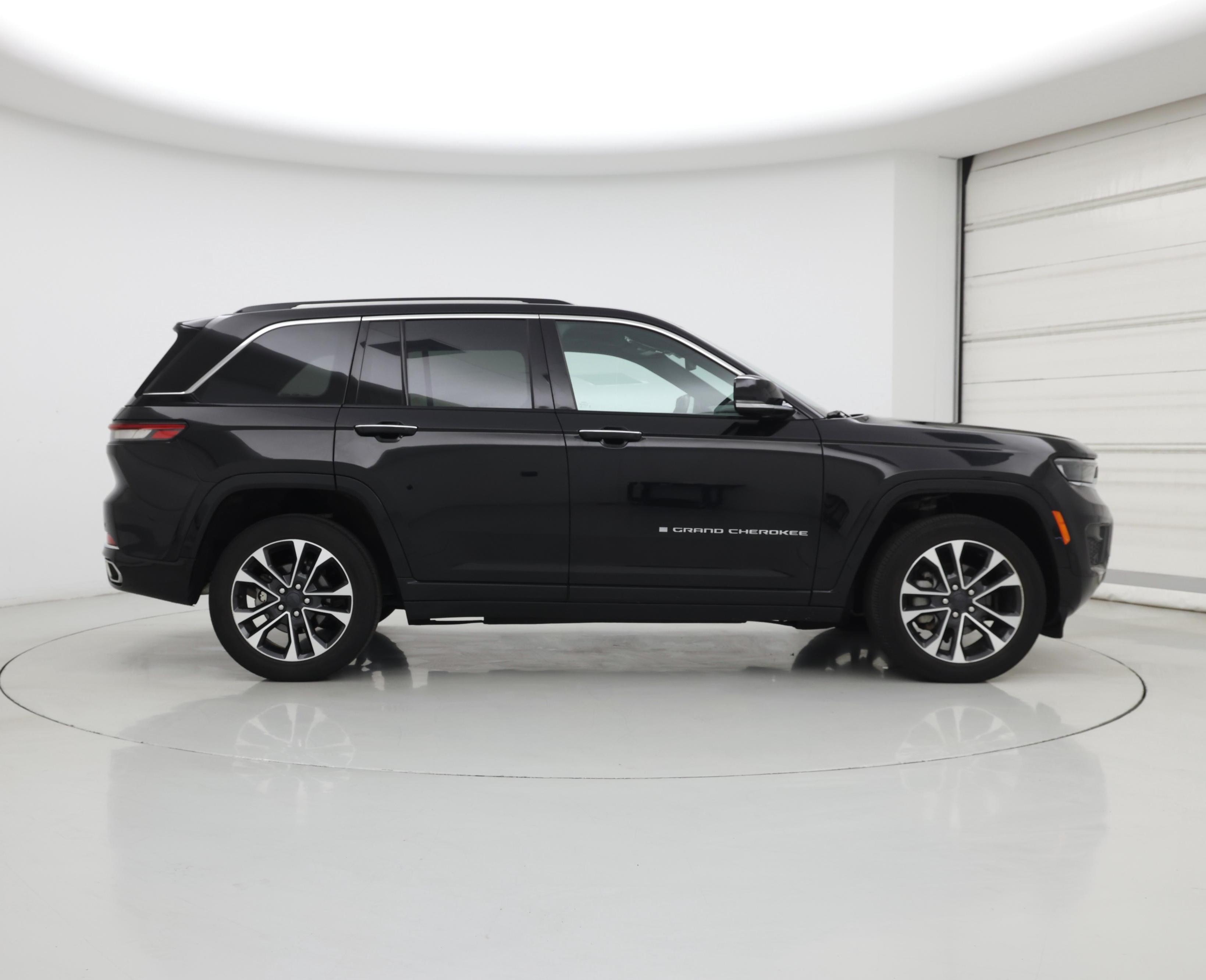 Thumbnail: 2023 Jeep Grand Cherokee - 7
