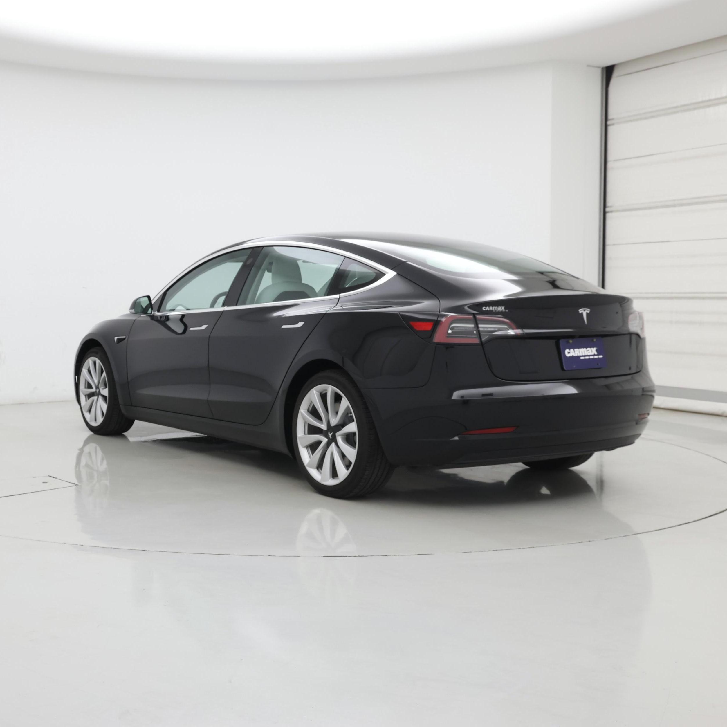 Thumbnail: 2019 Tesla Model 3 - 2