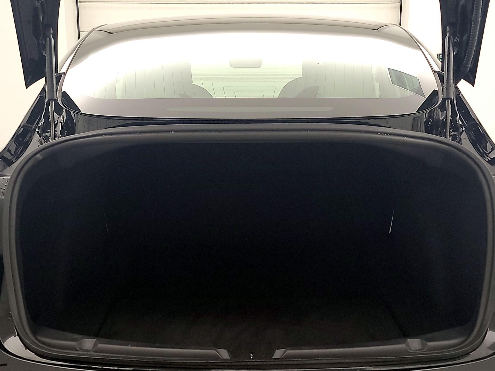 Thumbnail: 2019 Tesla Model 3 - 20