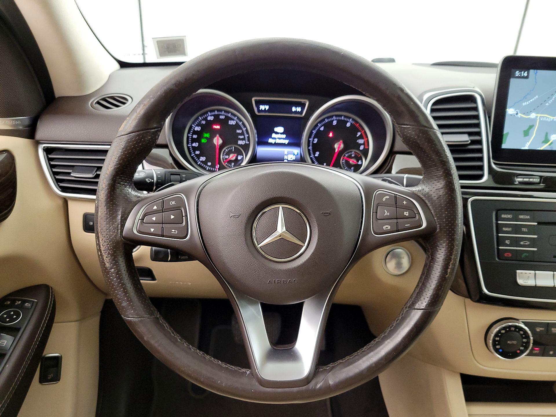 Thumbnail: 2017 Mercedes-Benz GLE - 10