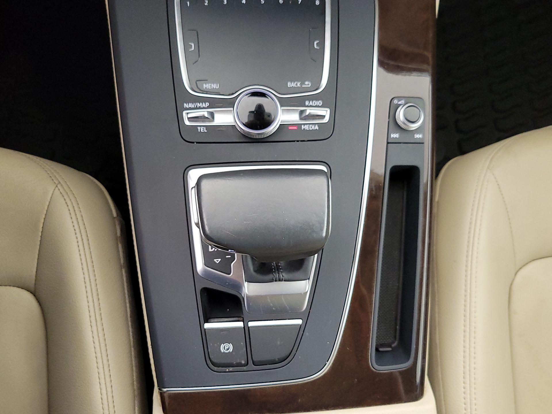 Thumbnail: 2019 Audi Q5 - 18