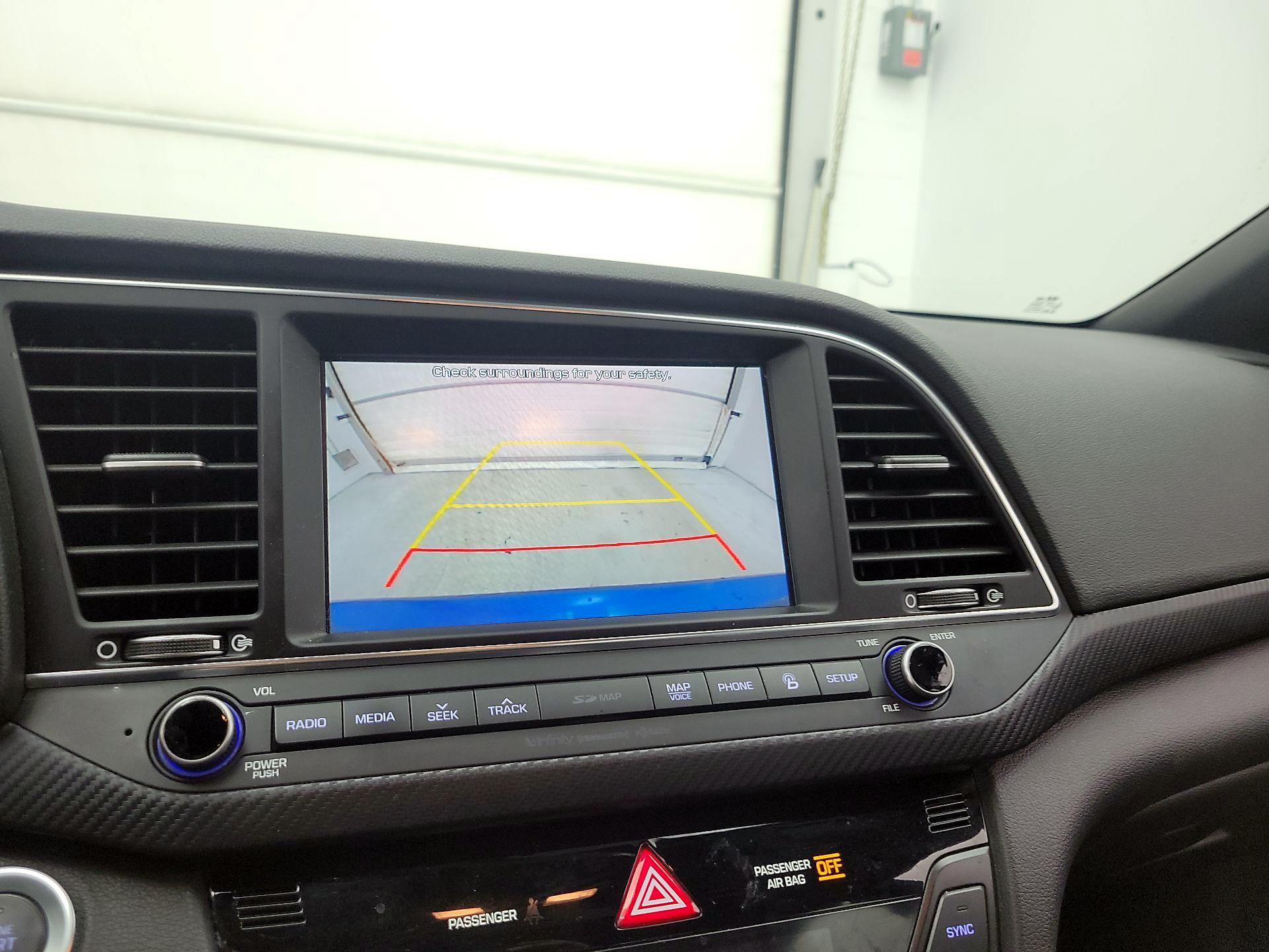 Thumbnail: 2018 Hyundai Elantra - 14