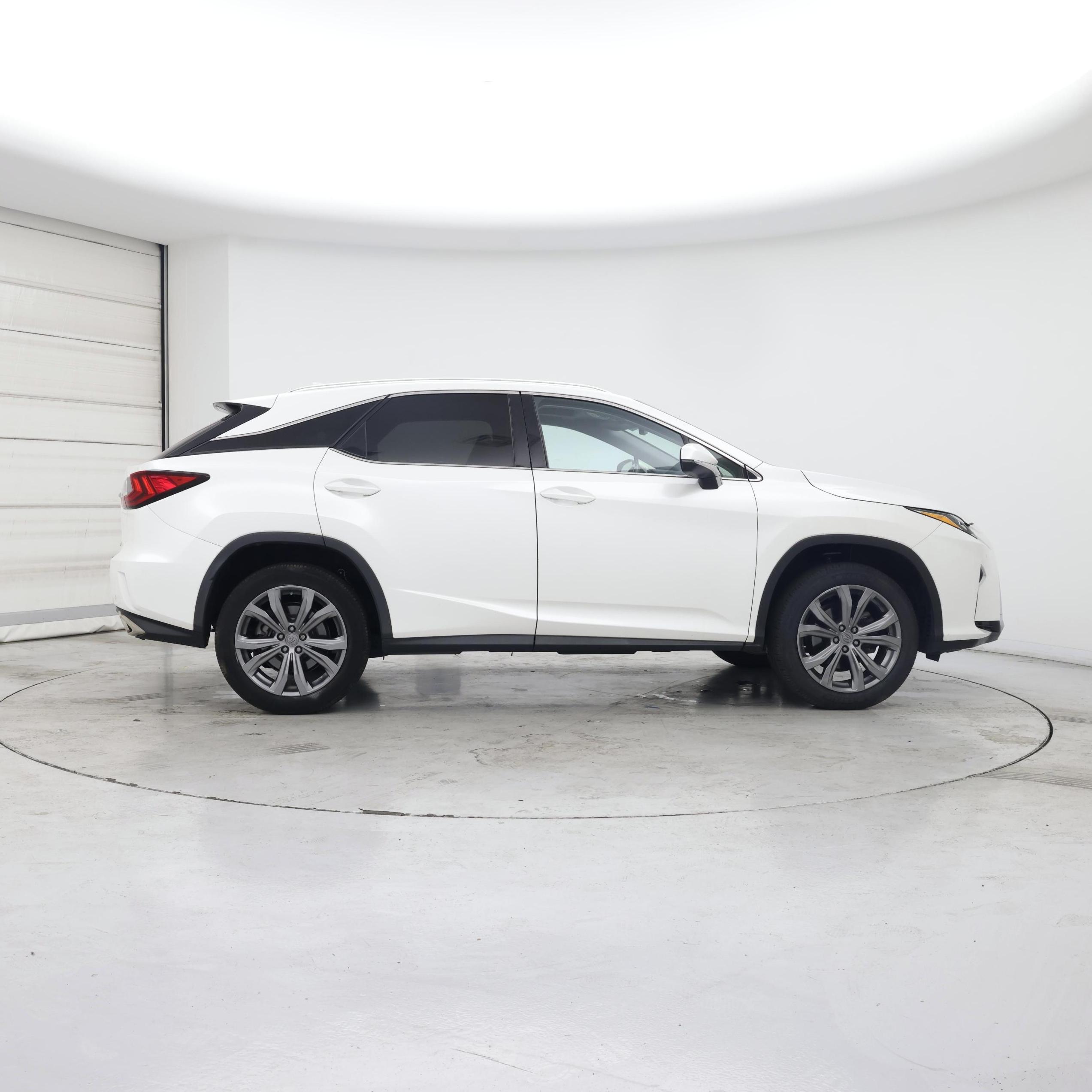 Thumbnail: 2017 Lexus RX - 7