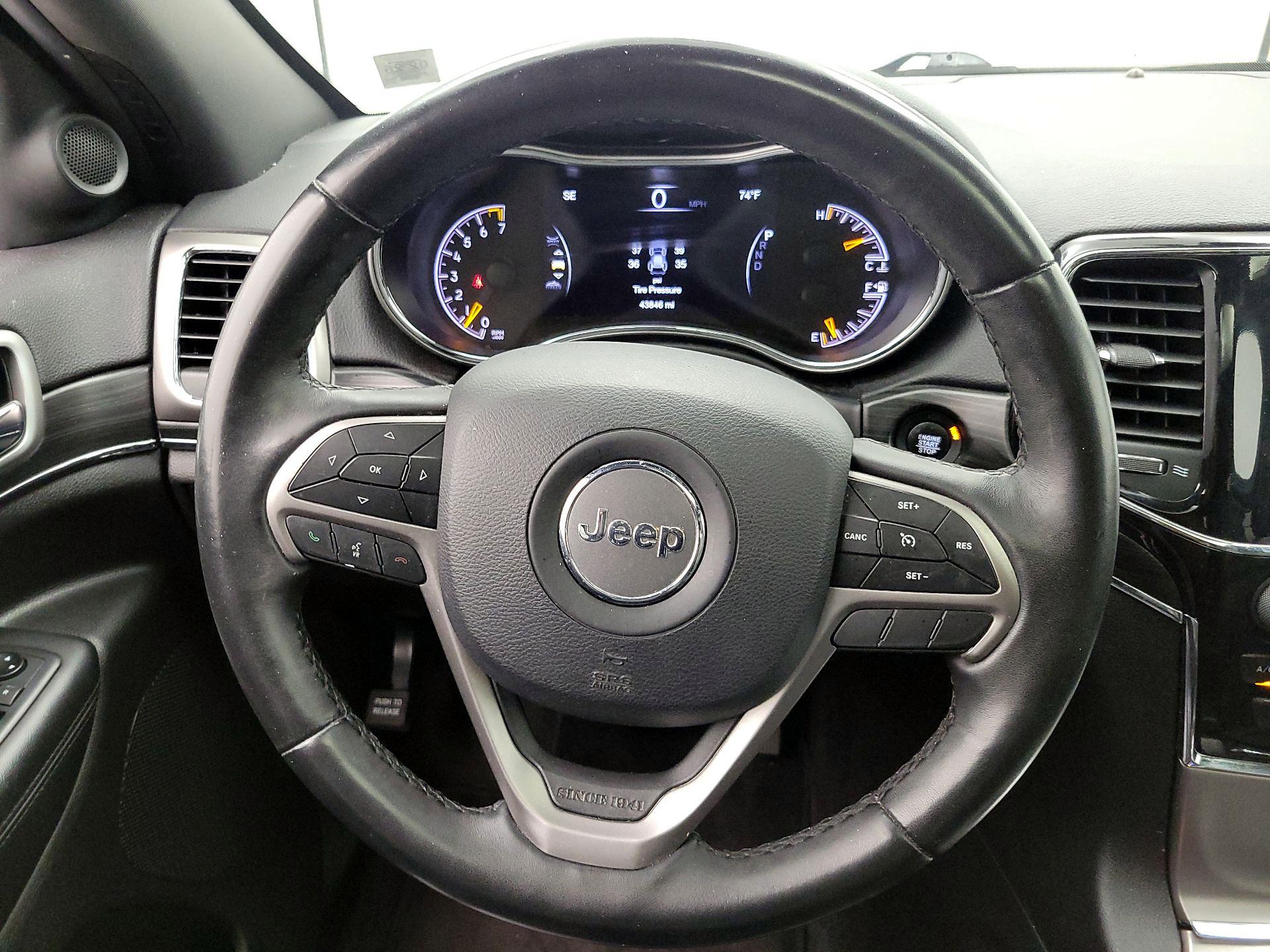 Thumbnail: 2019 Jeep Grand Cherokee - 10