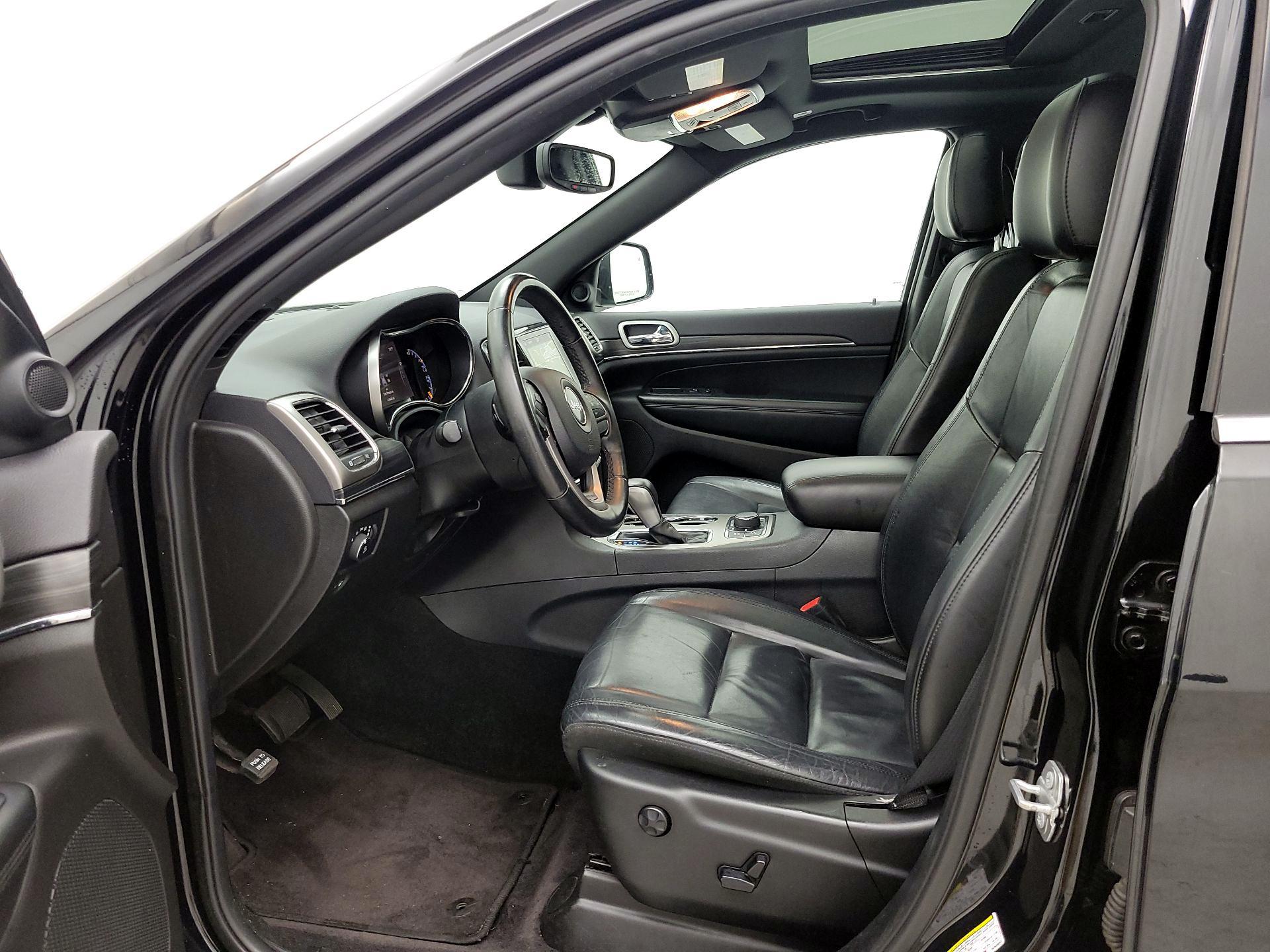 Thumbnail: 2019 Jeep Grand Cherokee - 11