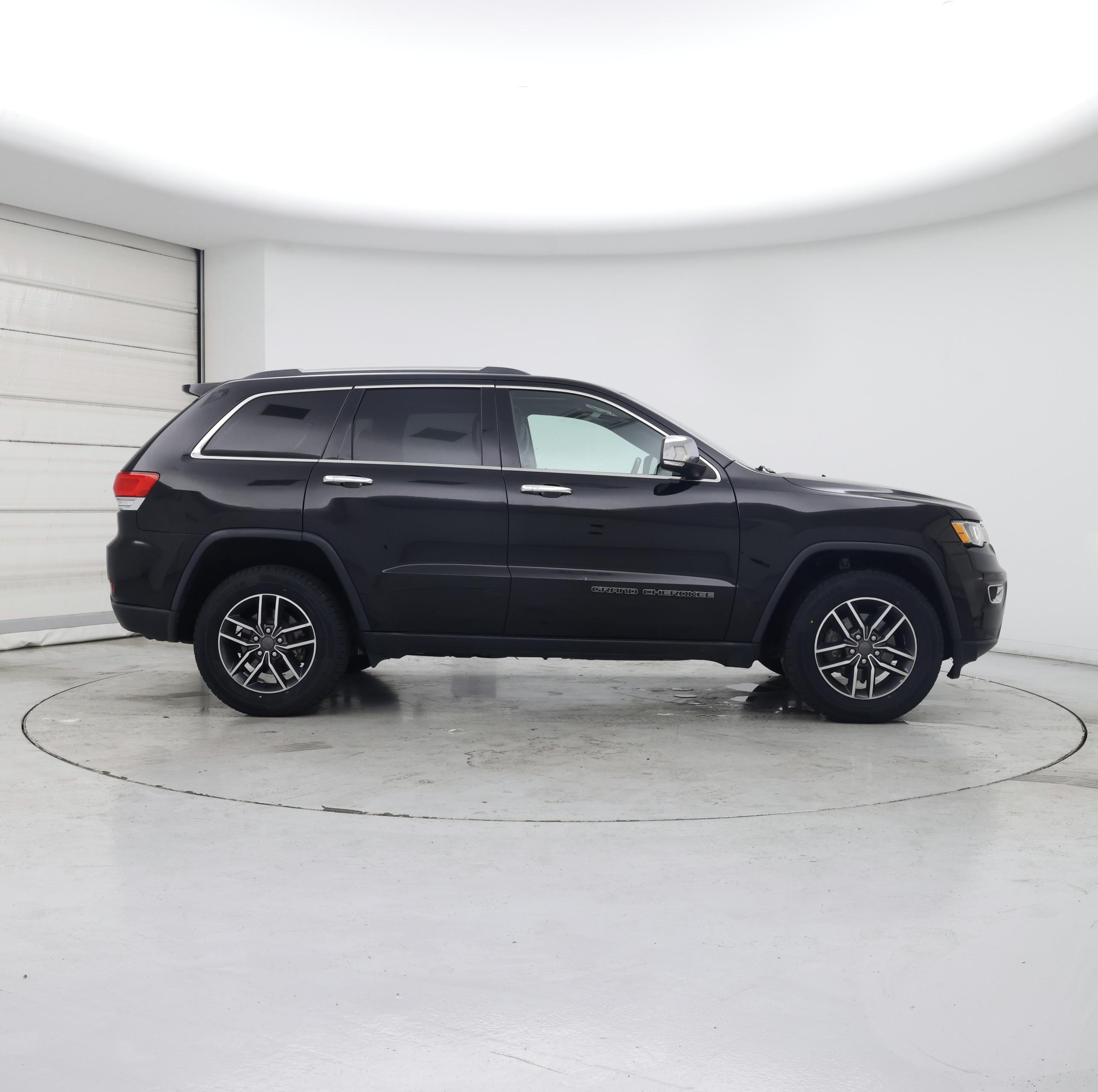 Thumbnail: 2019 Jeep Grand Cherokee - 7