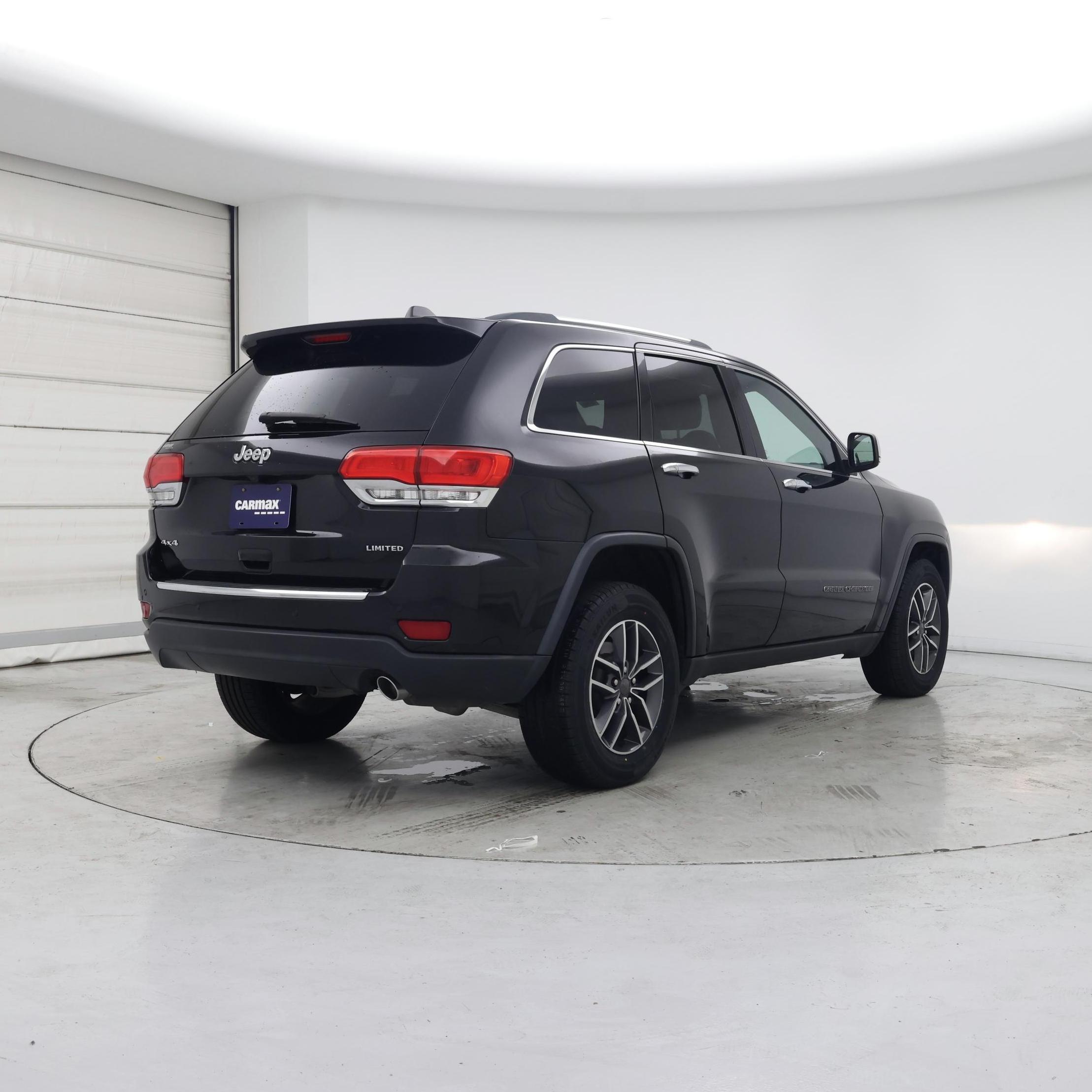 Thumbnail: 2019 Jeep Grand Cherokee - 8