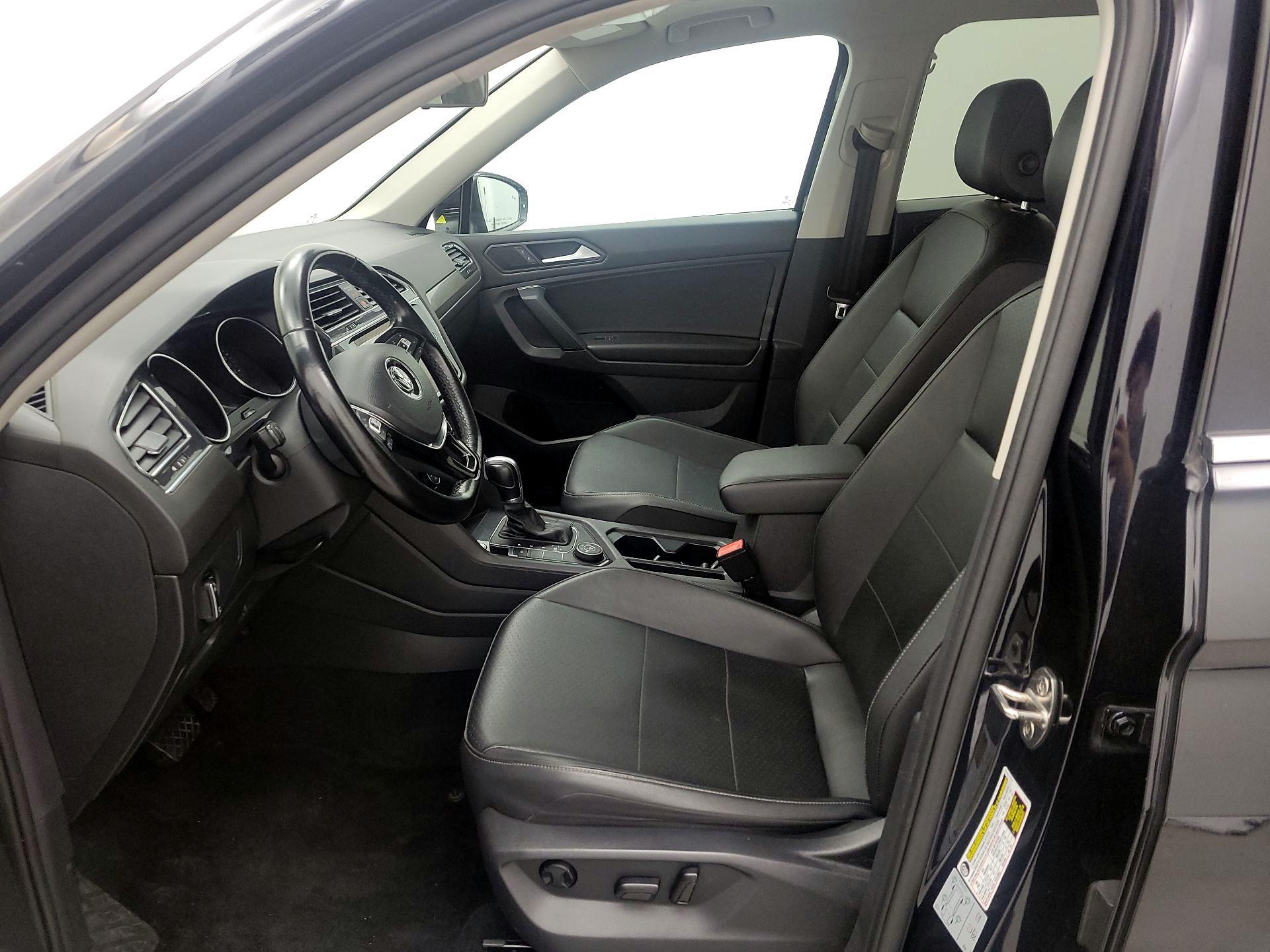 Thumbnail: 2019 Volkswagen Tiguan - 11