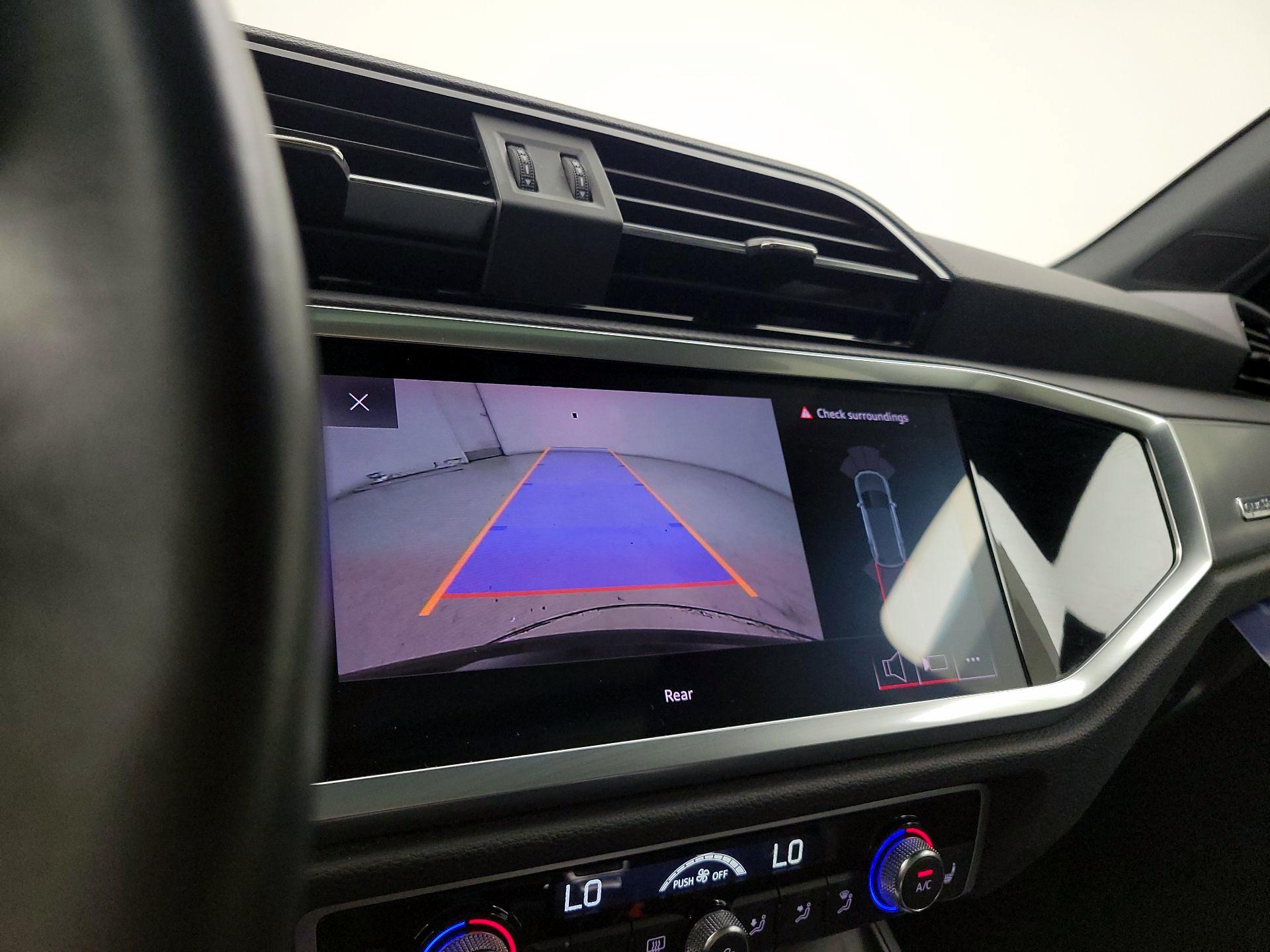 Thumbnail: 2020 Audi Q3 - 15