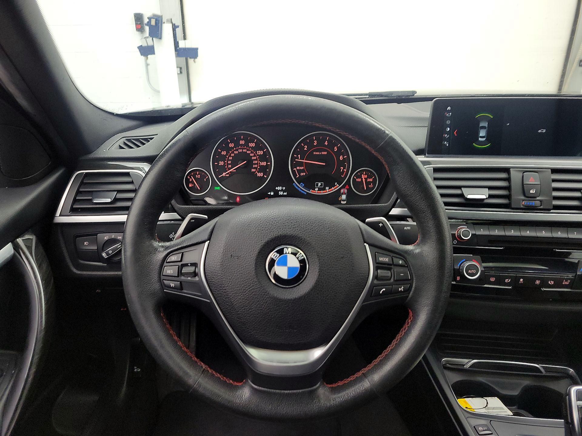 Thumbnail: 2018 BMW 3 Series - 10