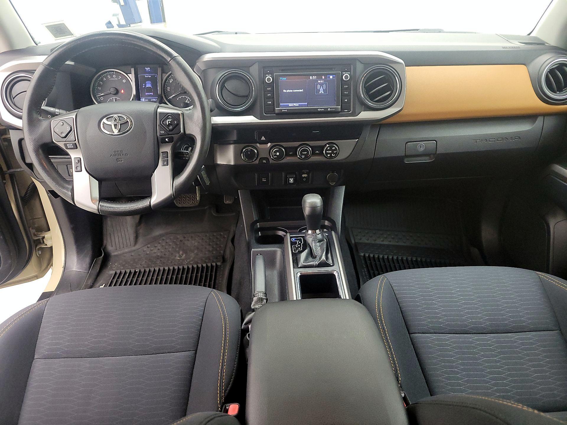 Thumbnail: 2019 Toyota Tacoma - 9