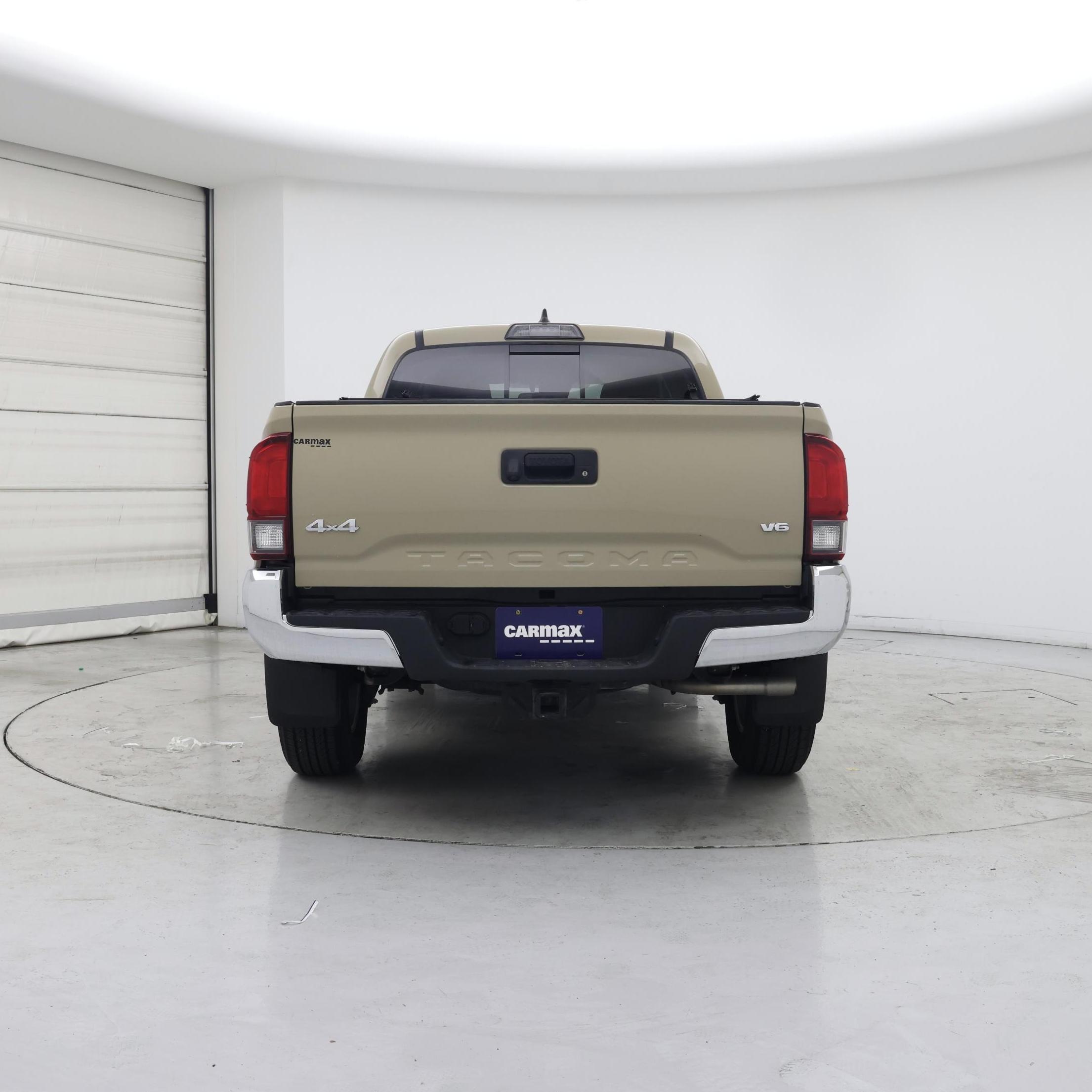 Thumbnail: 2019 Toyota Tacoma - 6