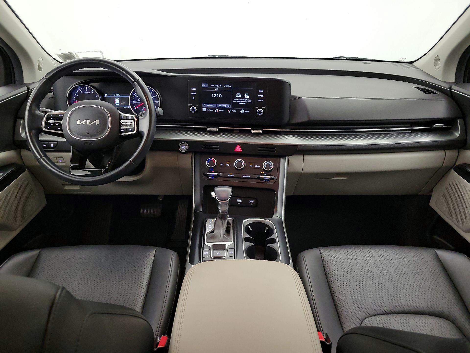 Thumbnail: 2023 Kia Carnival - 9
