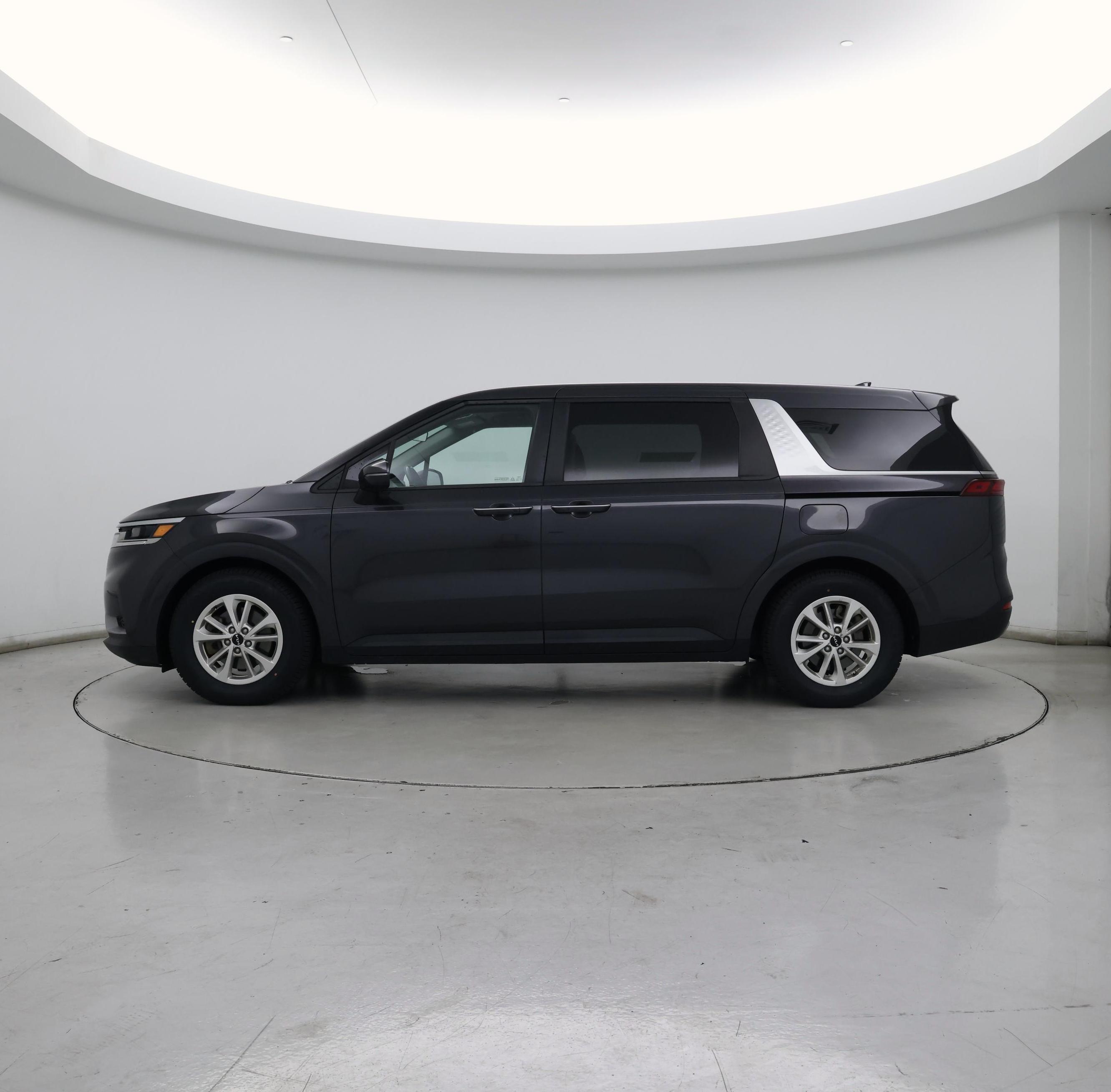 Thumbnail: 2023 Kia Carnival - 3