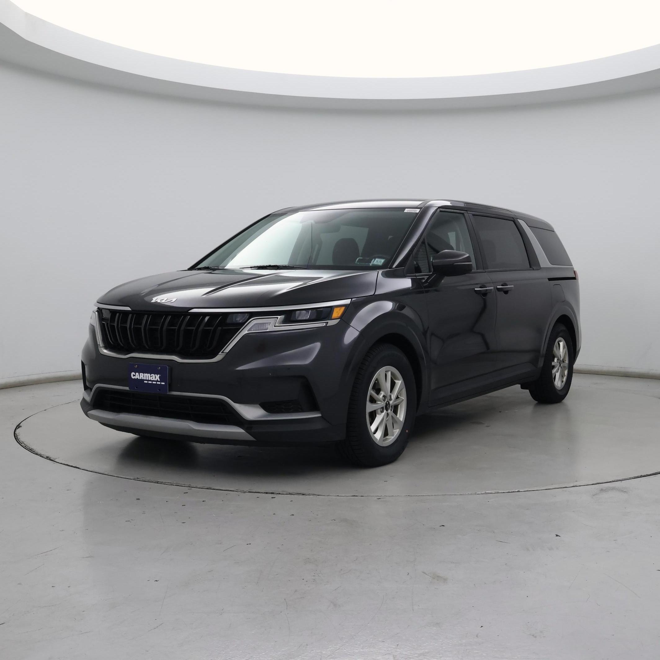 Thumbnail: 2023 Kia Carnival - 4