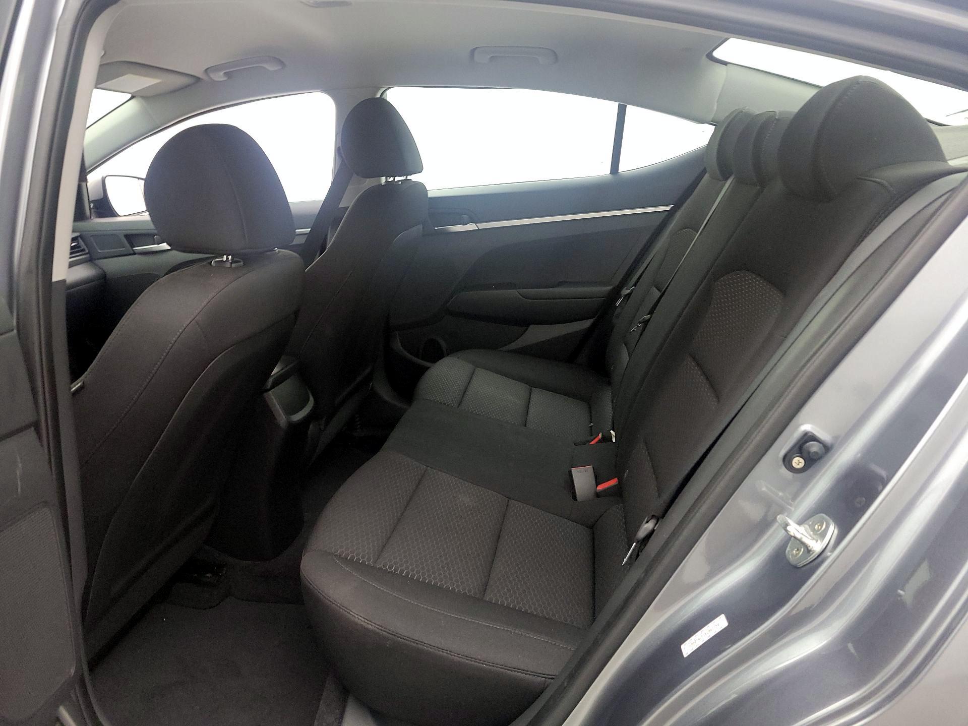 Thumbnail: 2019 Hyundai Elantra - 17