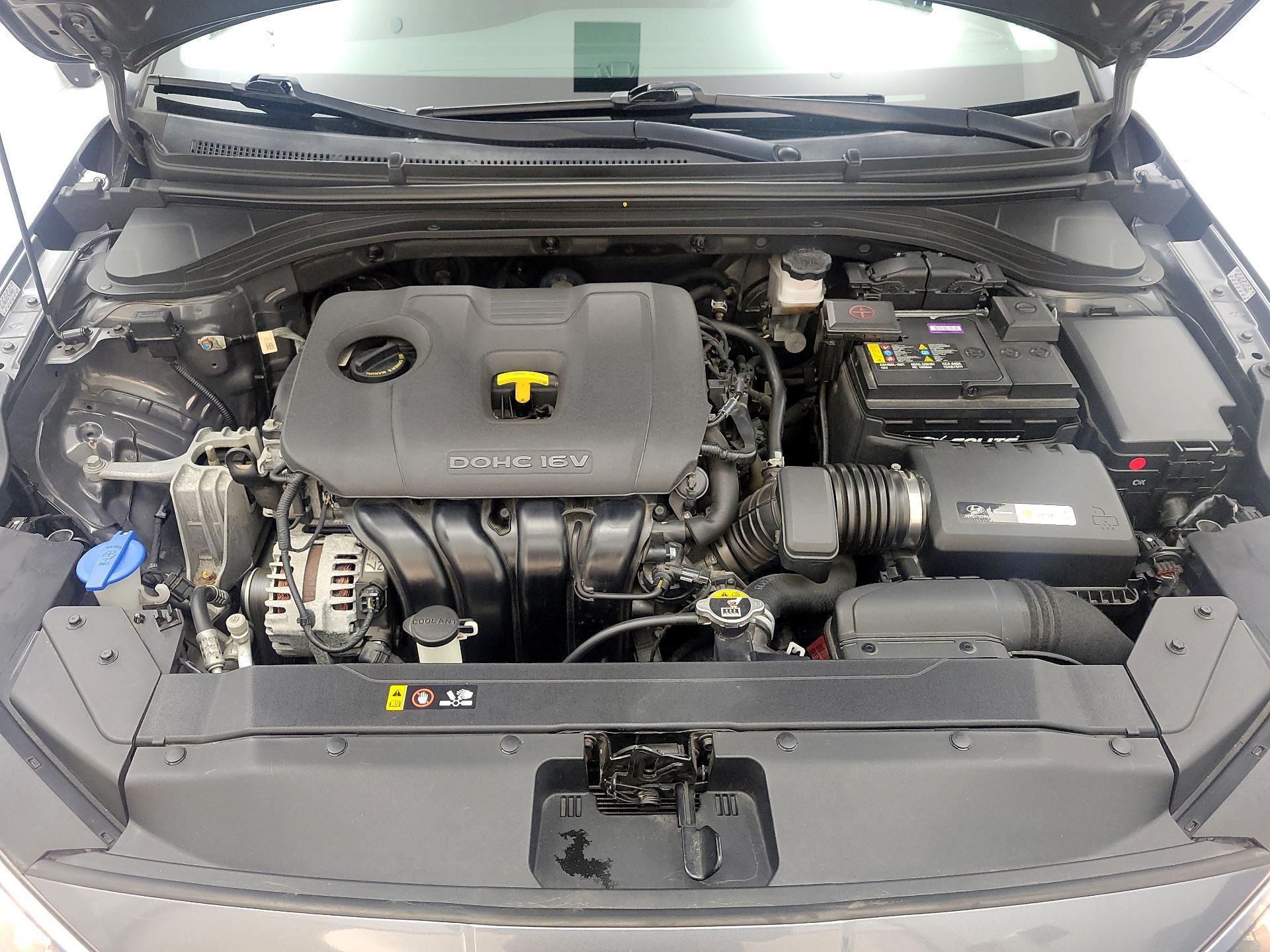 Thumbnail: 2019 Hyundai Elantra - 19