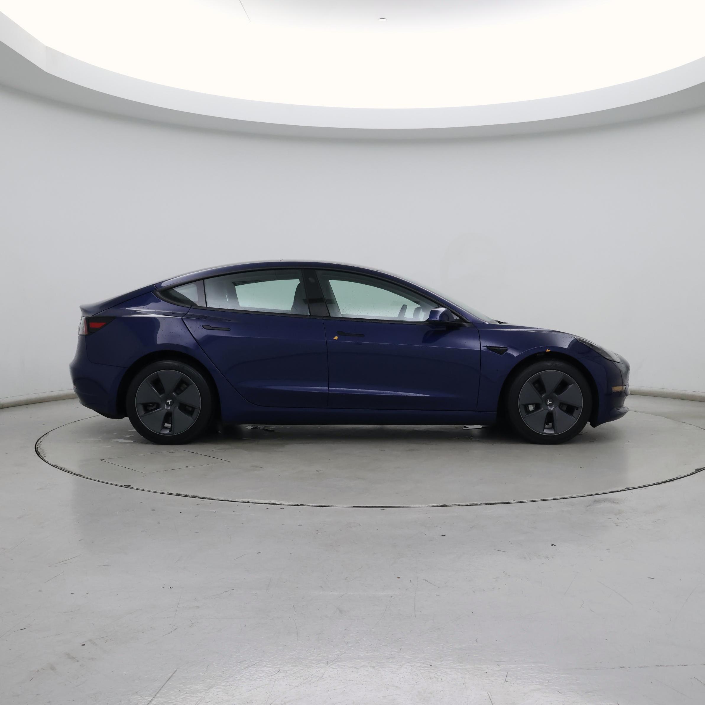 Thumbnail: 2022 Tesla Model 3 - 7