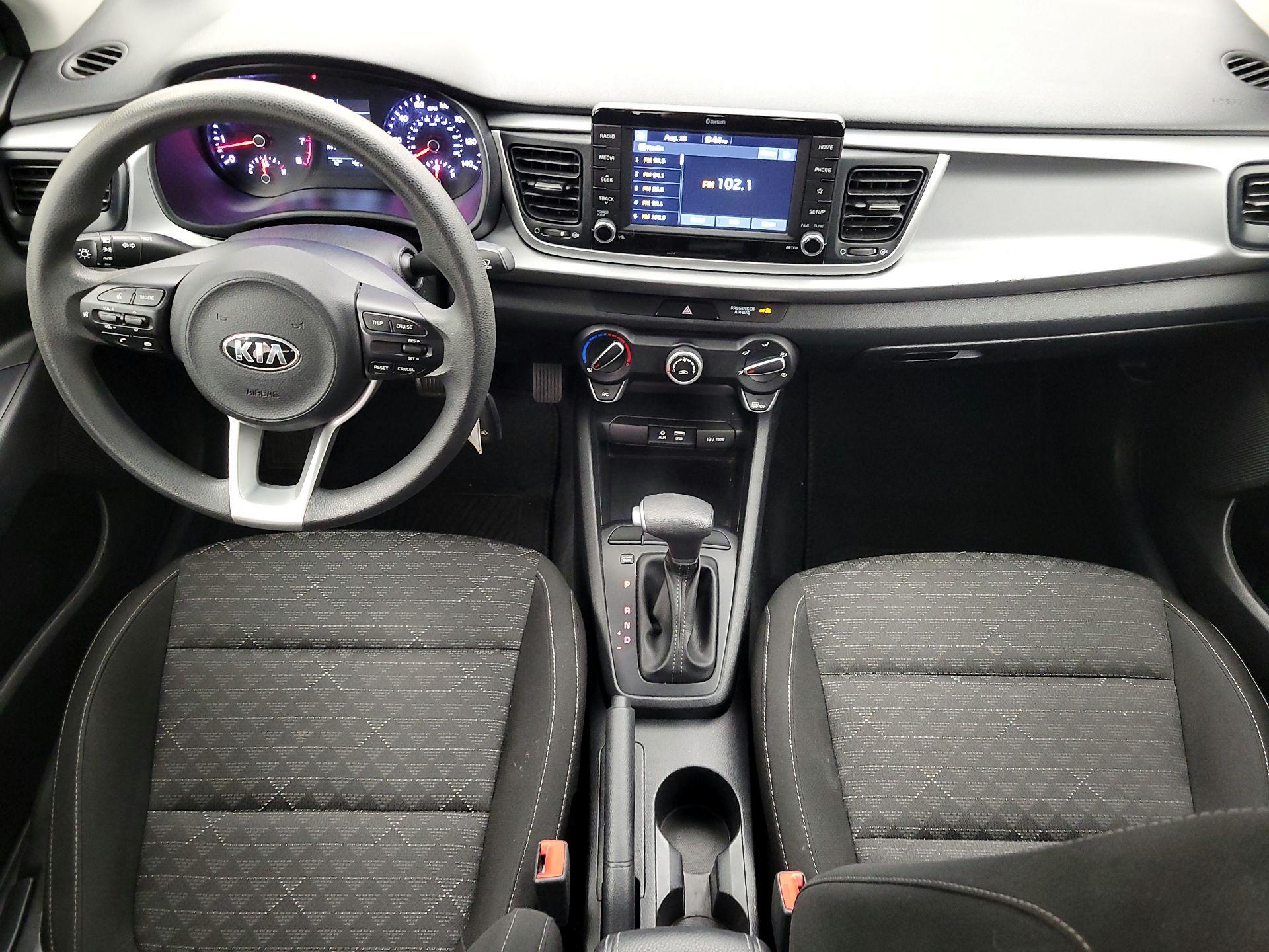 Thumbnail: 2020 Kia Rio - 9