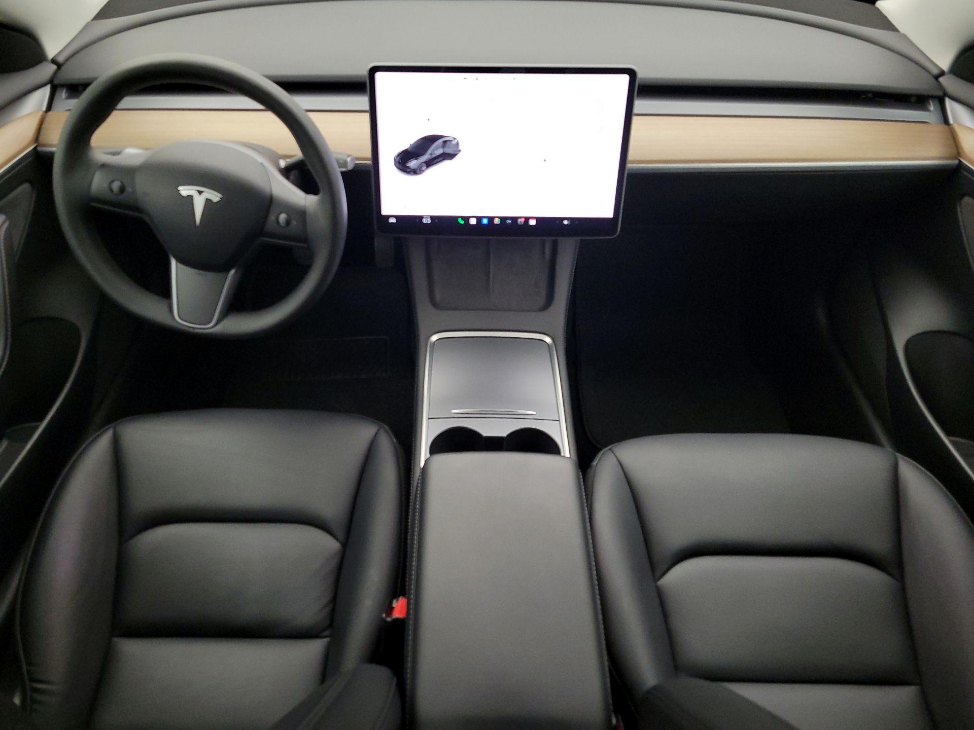 Thumbnail: 2023 Tesla Model 3 - 9